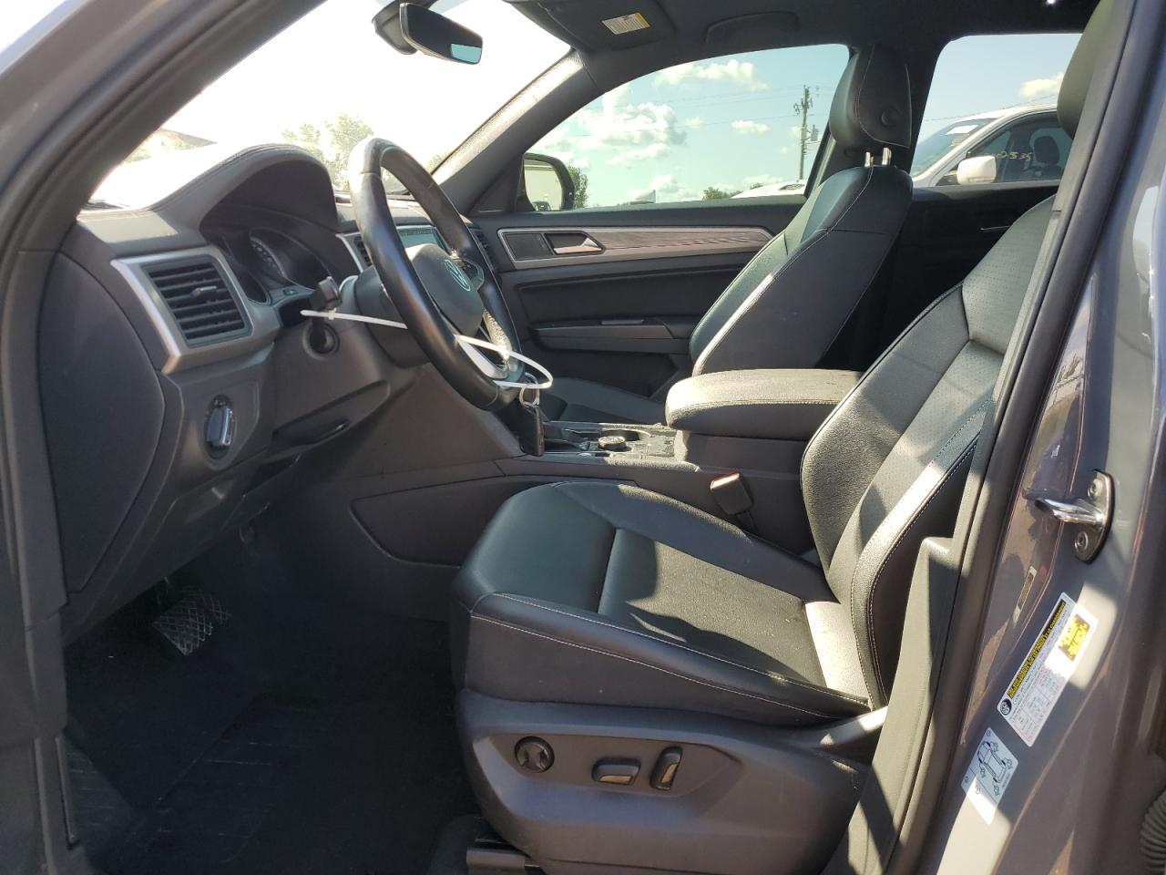 2020 Volkswagen Atlas Cross Sport Se Gray vin: 1V26C2CA8LC204581