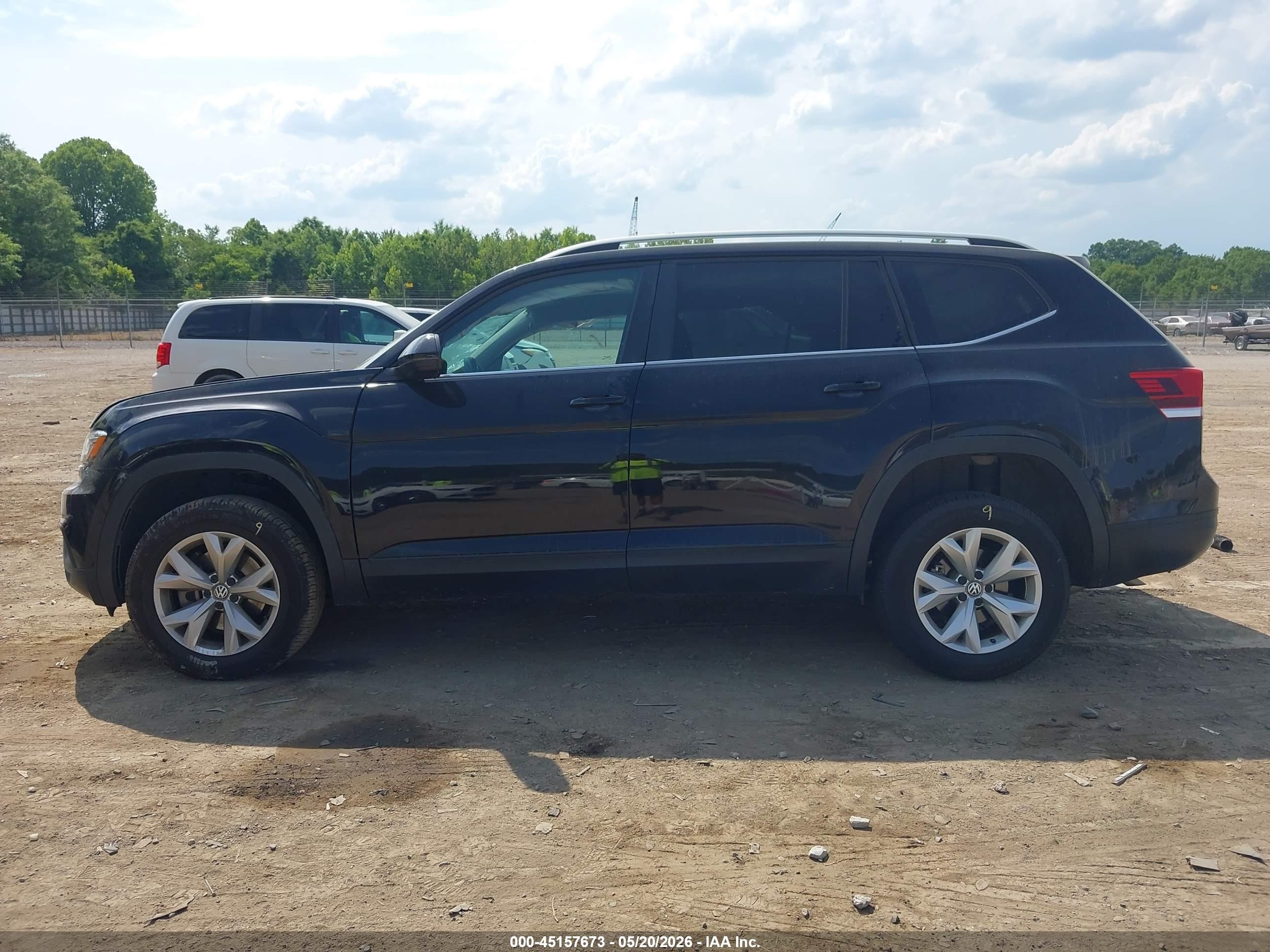 2019 Volkswagen Atlas 2.0t S Черный vin: 1V2AP2CA8KC620675