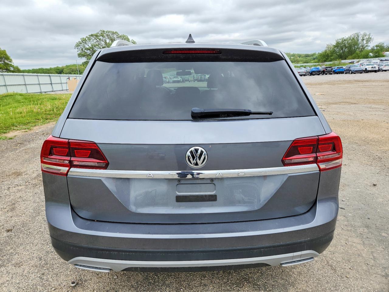 2019 Volkswagen Atlas S Gray vin: 1V2AP2CAXKC555215