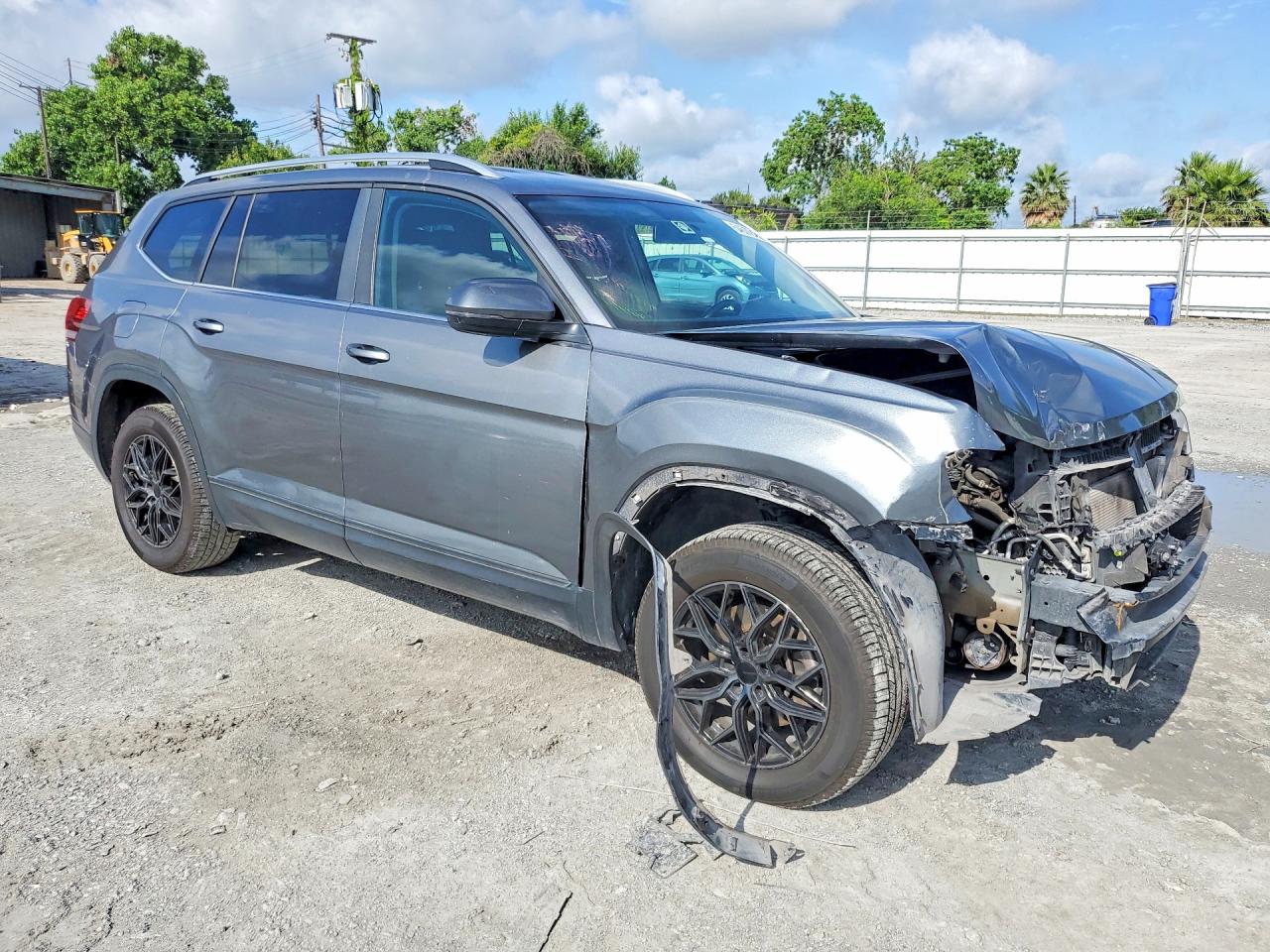 2018 Volkswagen Atlas S Gray vin: 1V2AR2CA7JC555889