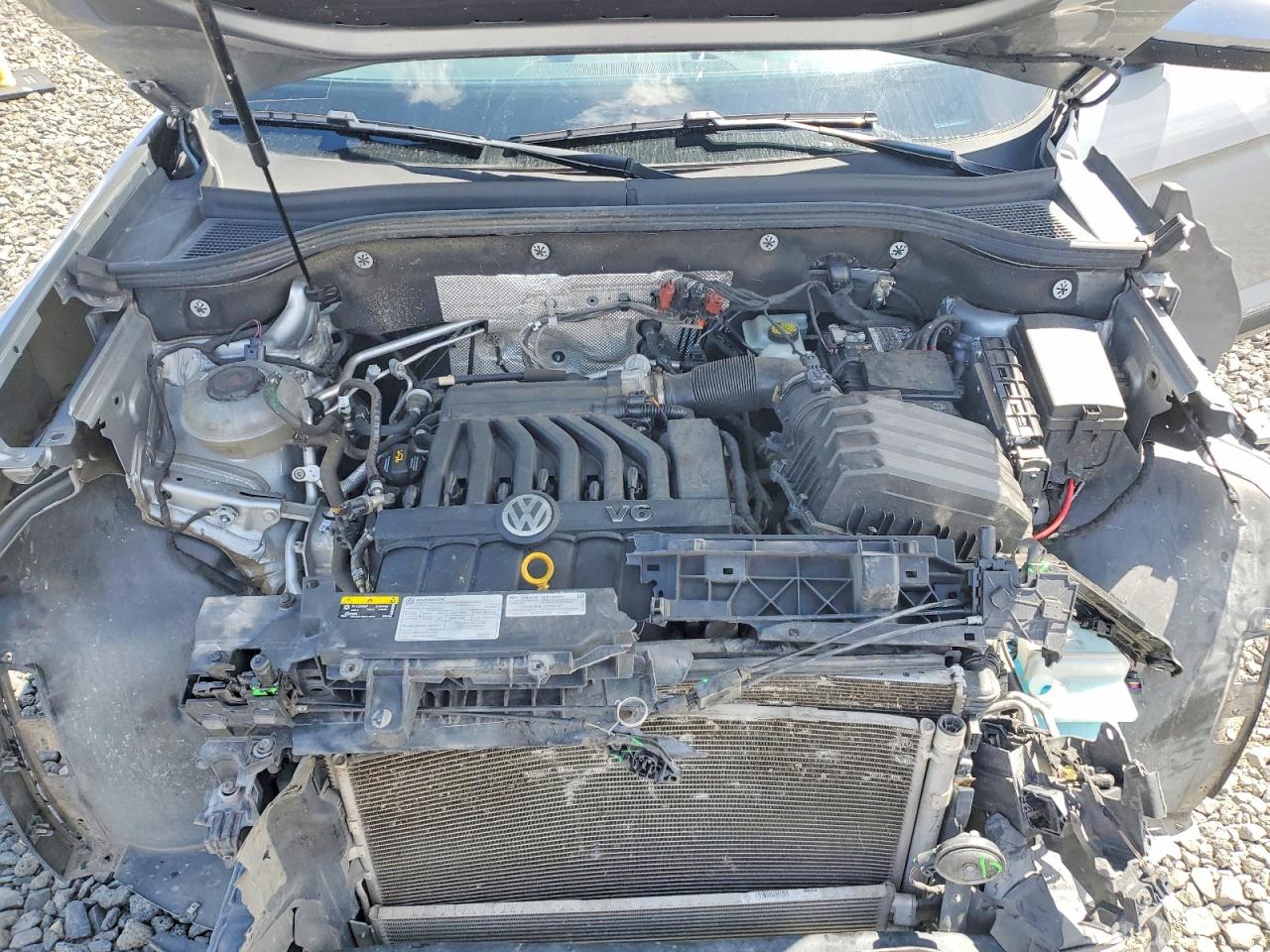 2021 Volkswagen Atlas Sel Серебряный vin: 1V2BR2CA8MC580633