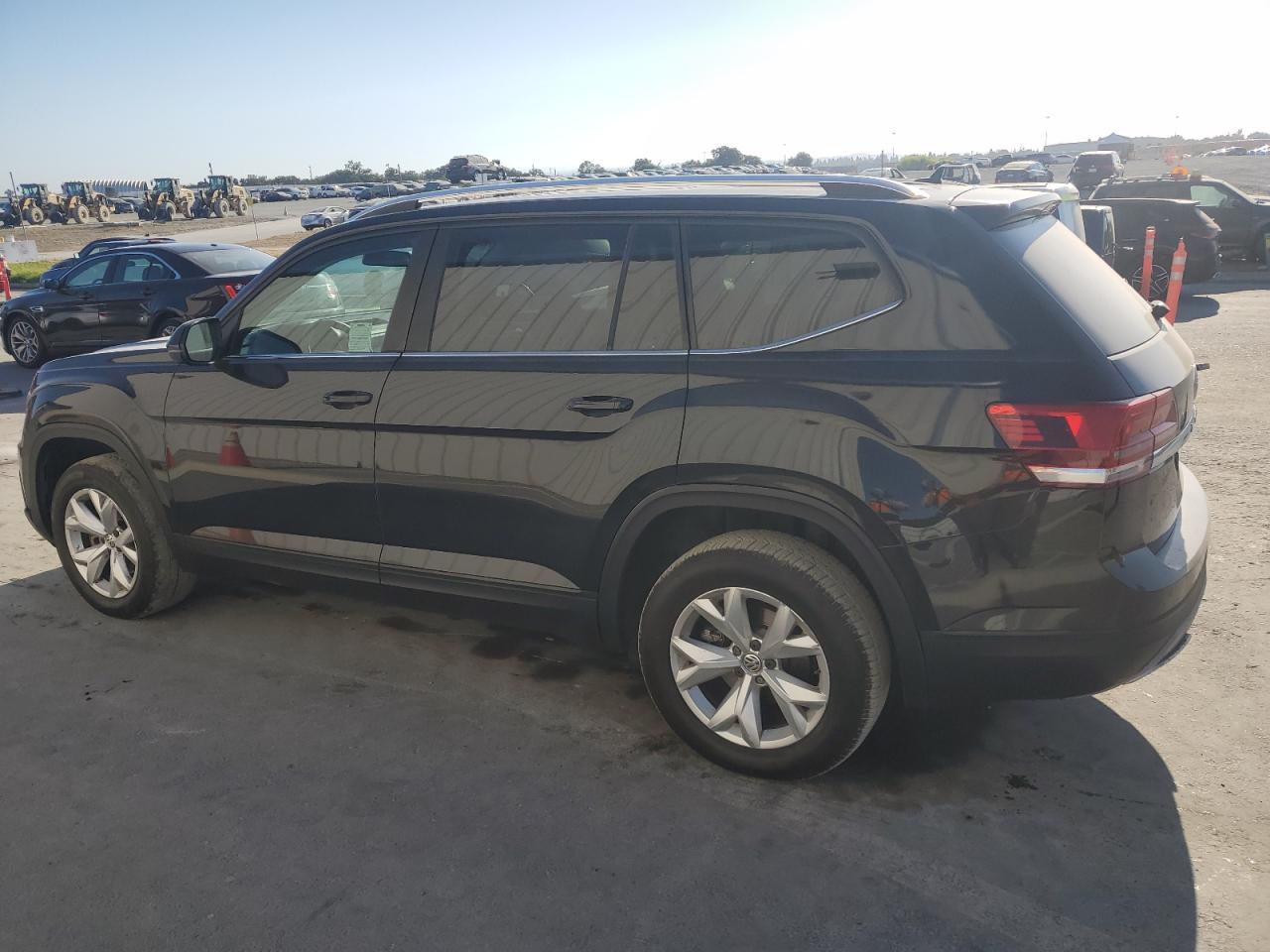 2018 Volkswagen Atlas Black vin: 1V2BR2CAXJC512247