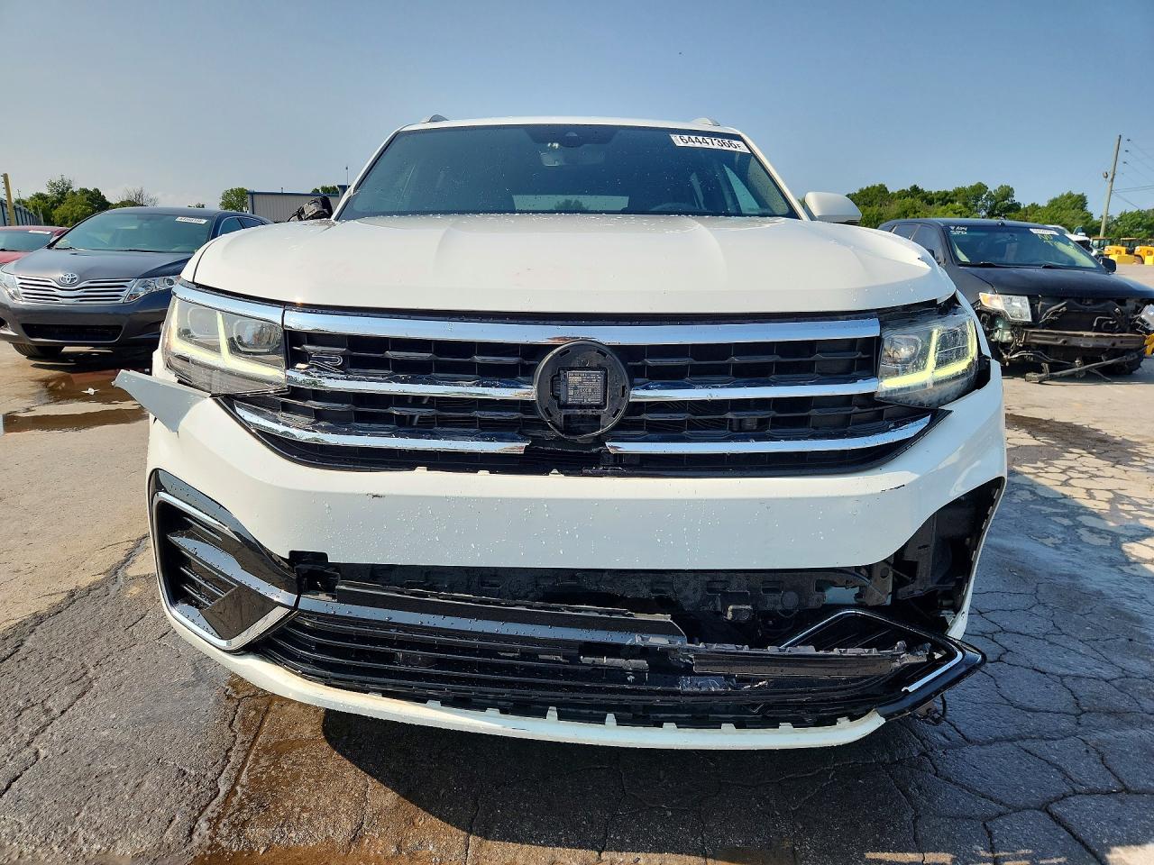 2021 Volkswagen Atlas Cross Sport Sel R-line White vin: 1V2CE2CA2MC217695