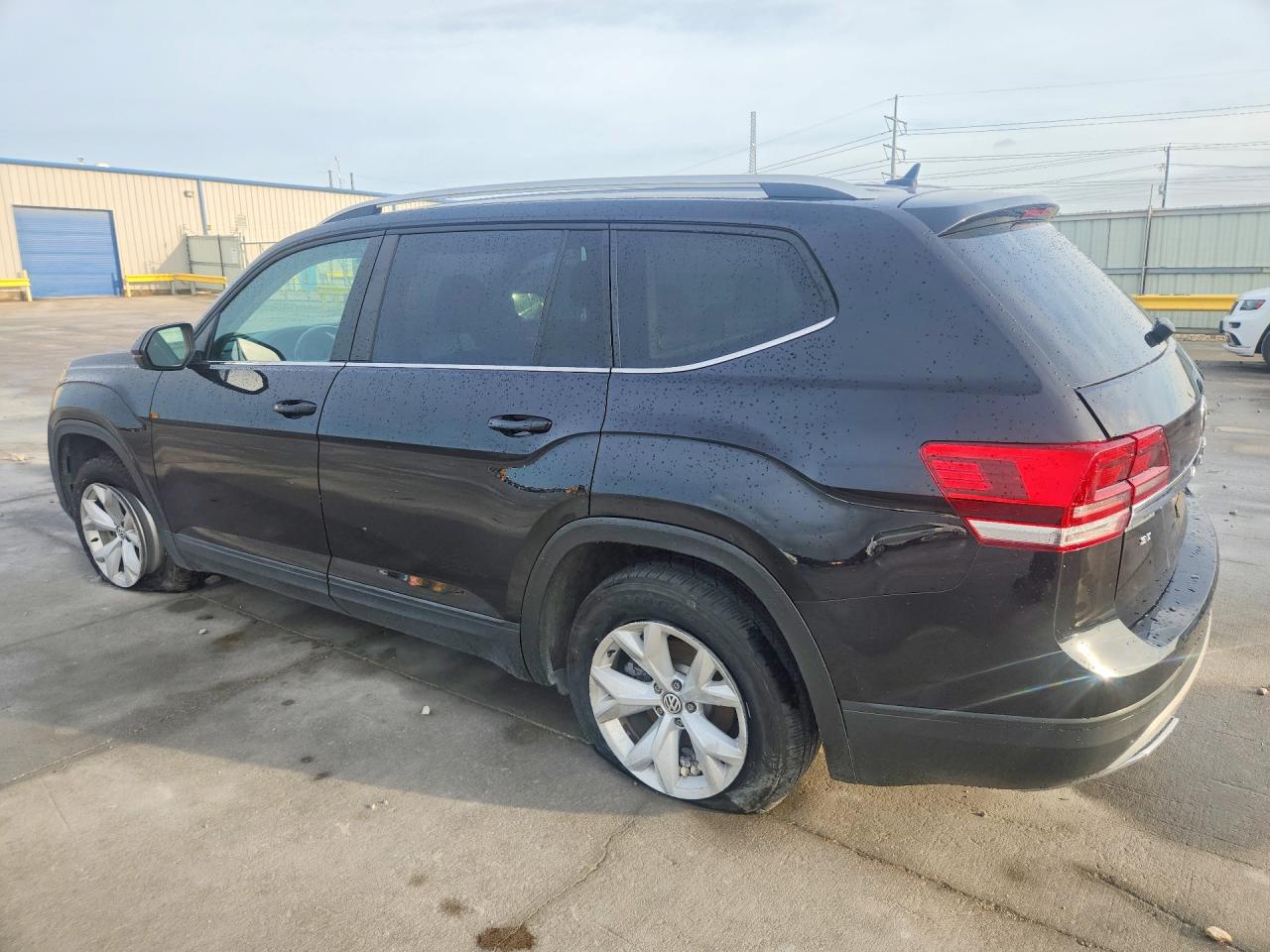 2018 Volkswagen Atlas Se Черный vin: 1V2CP2CA1JC595013