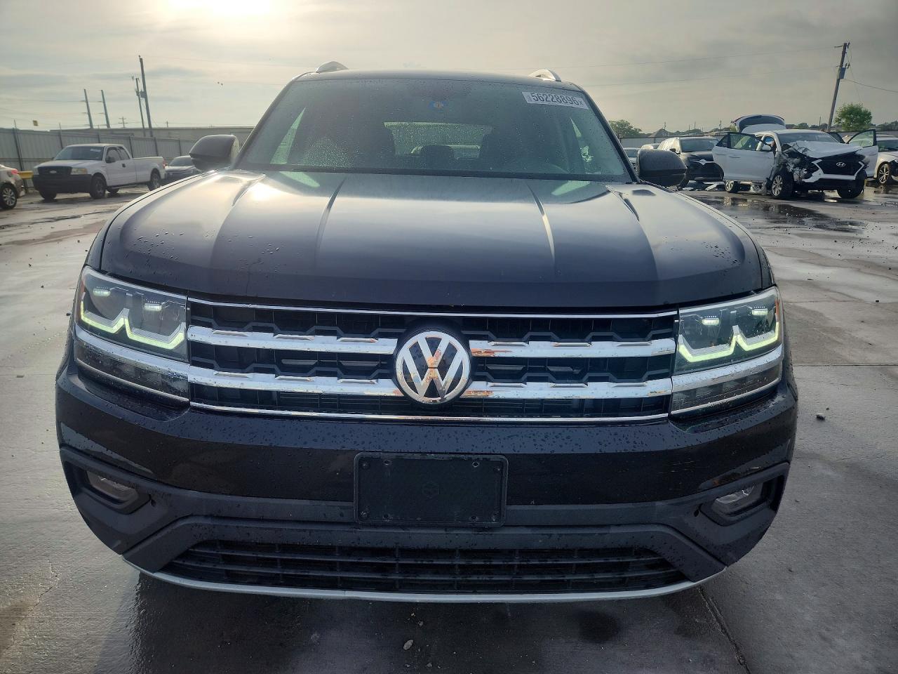 2018 Volkswagen Atlas Se Черный vin: 1V2CP2CA1JC595013