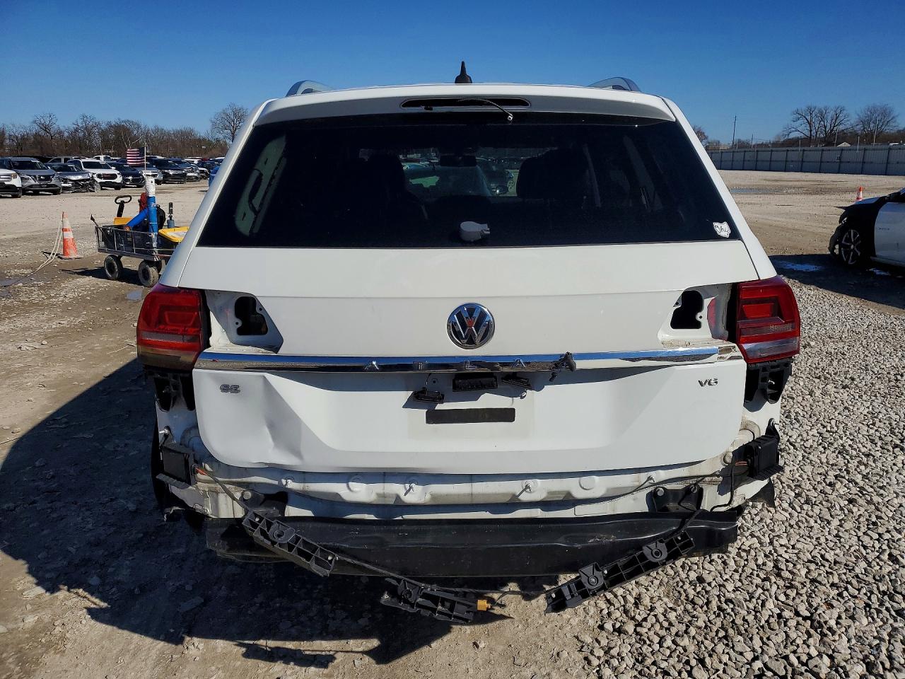 2018 Volkswagen Atlas Se White vin: 1V2CR2CA8JC571320