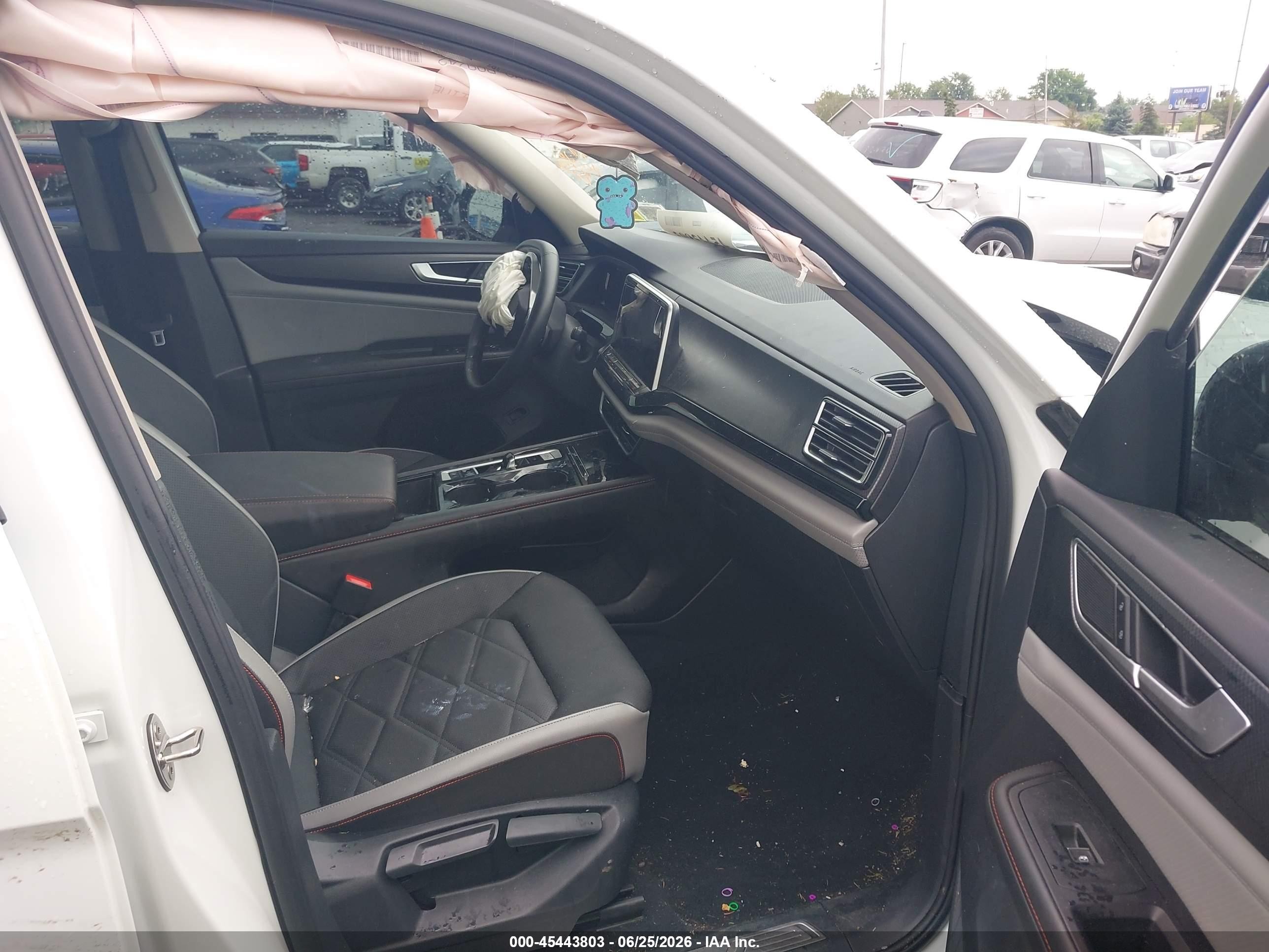 2025 Volkswagen Atlas 2.0t Peak Edition White vin: 1V2CR2CA9SC522452