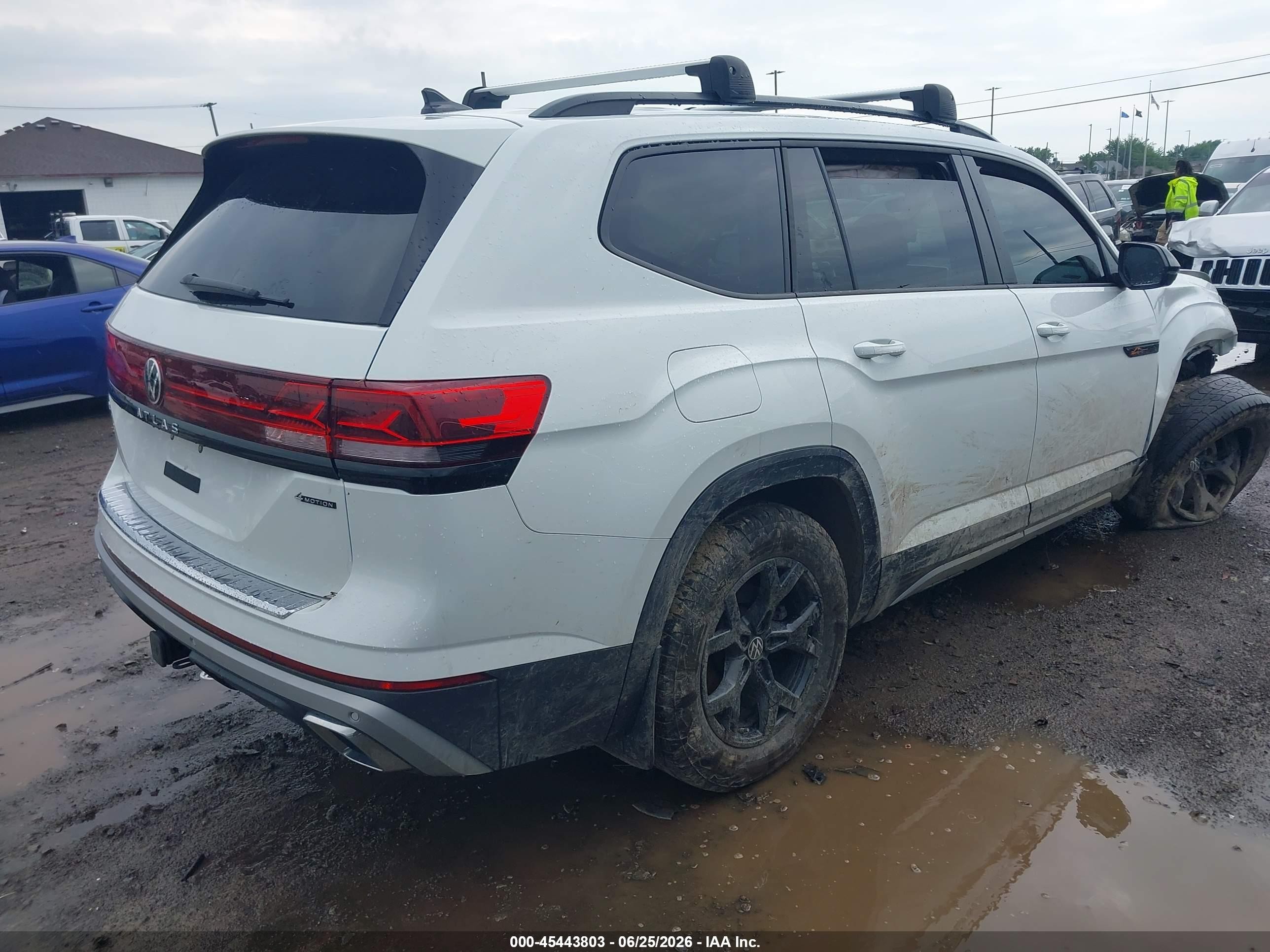 2025 Volkswagen Atlas 2.0t Peak Edition White vin: 1V2CR2CA9SC522452
