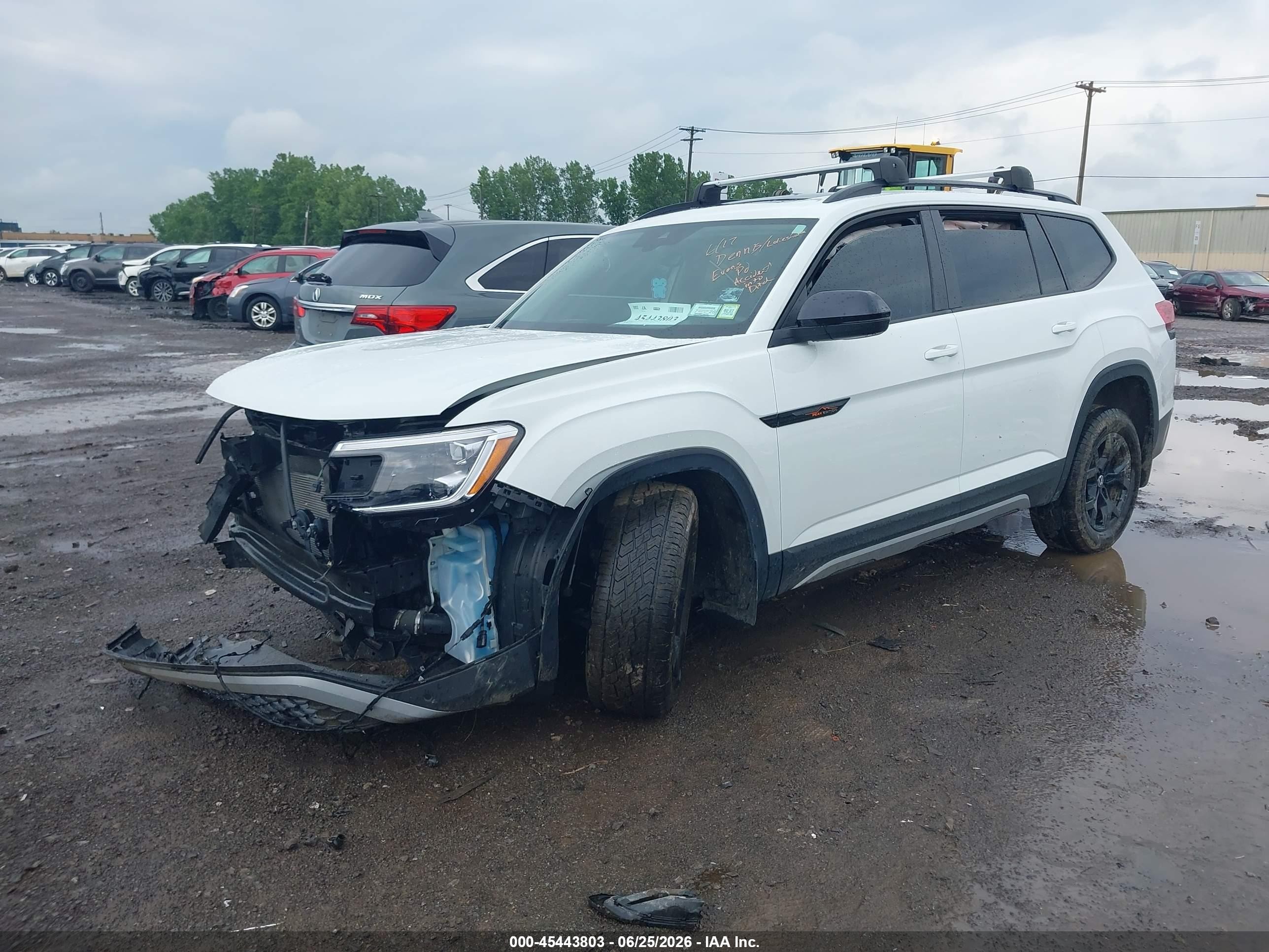 2025 Volkswagen Atlas 2.0t Peak Edition White vin: 1V2CR2CA9SC522452