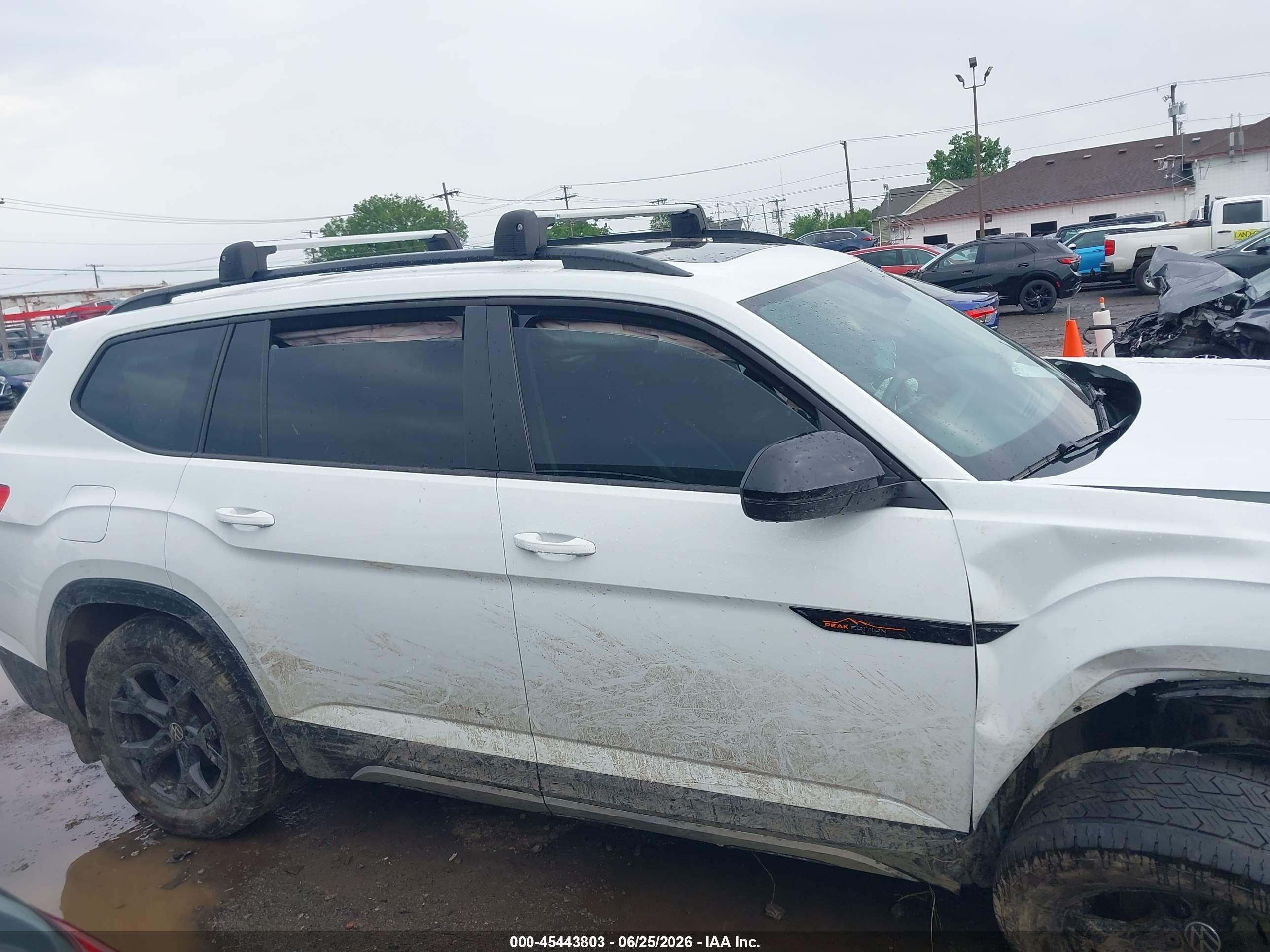 2025 Volkswagen Atlas 2.0t Peak Edition White vin: 1V2CR2CA9SC522452
