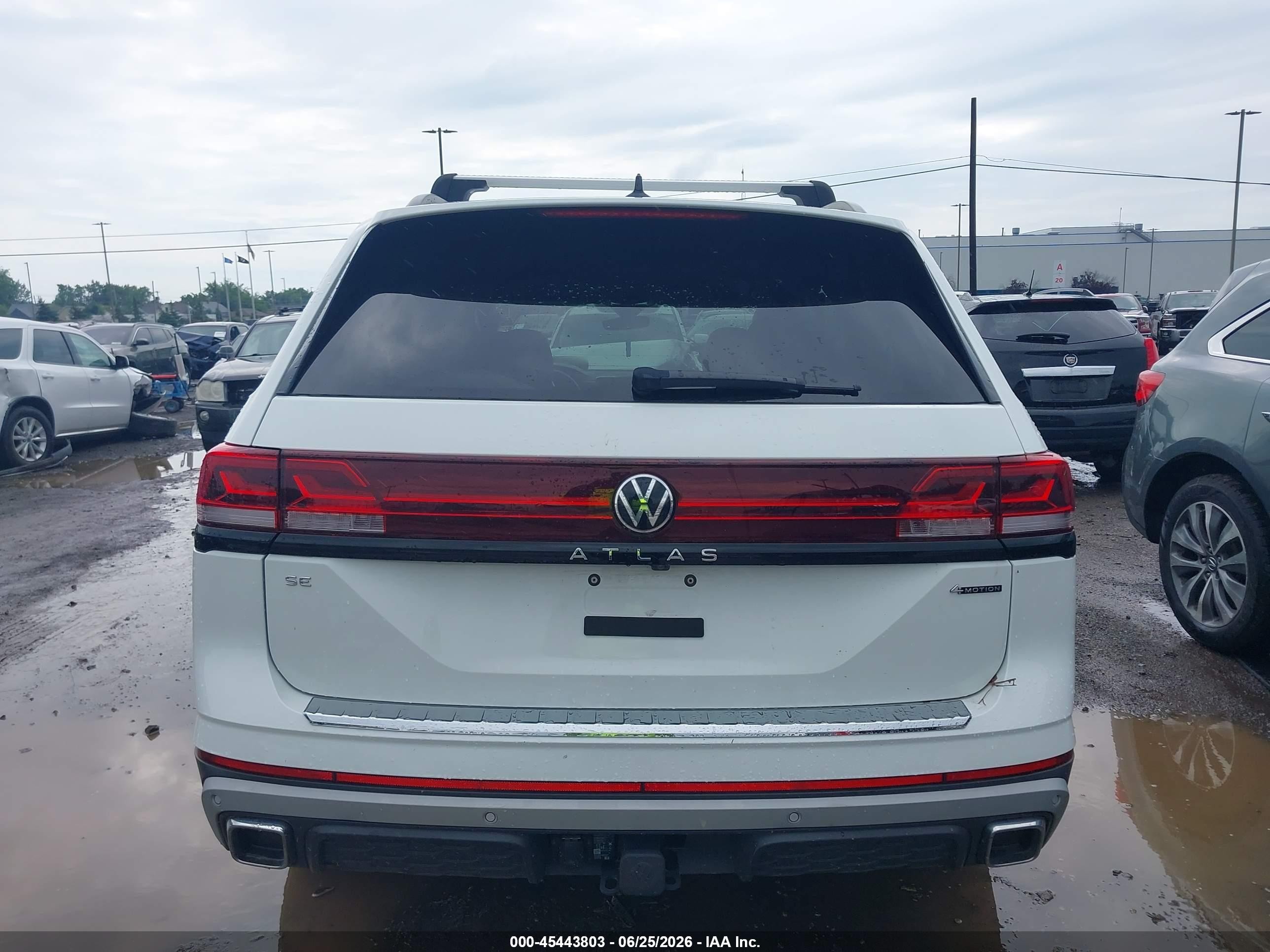 2025 Volkswagen Atlas 2.0t Peak Edition White vin: 1V2CR2CA9SC522452