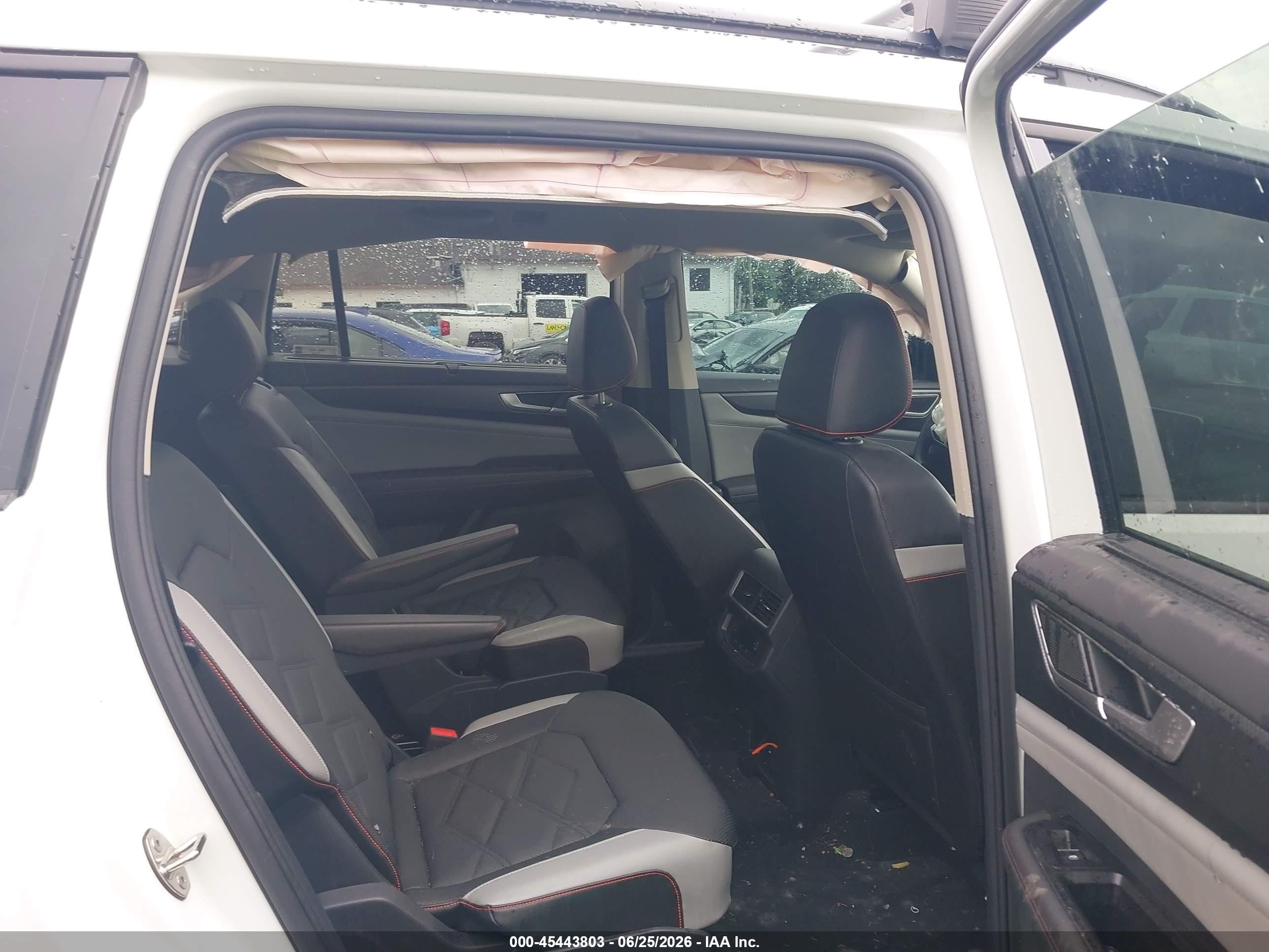2025 Volkswagen Atlas 2.0t Peak Edition White vin: 1V2CR2CA9SC522452