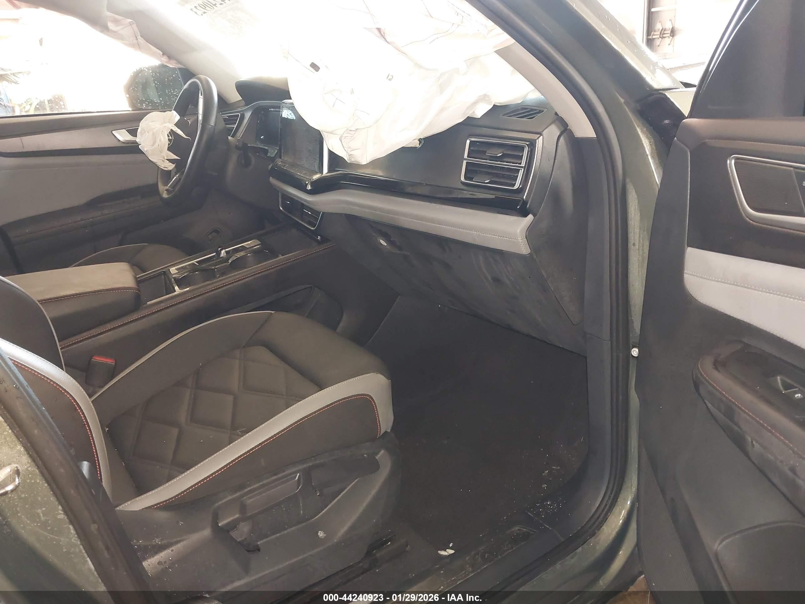 2025 Volkswagen Atlas 2.0t Peak Edition Green vin: 1V2CR2CAXSC501058