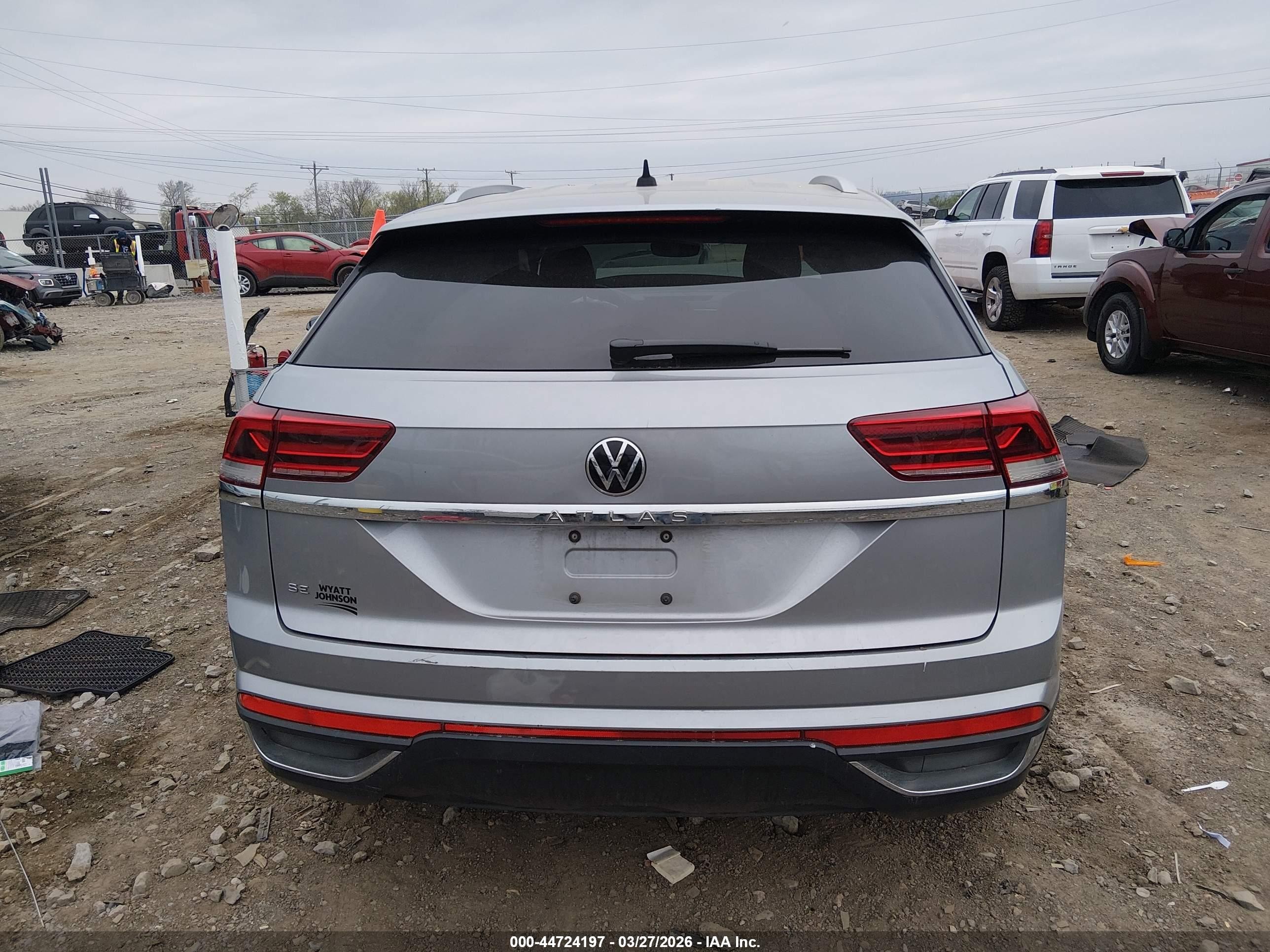 2021 Volkswagen Atlas Cross Sport 2.0t Se Gray vin: 1V2DC2CA3MC207400