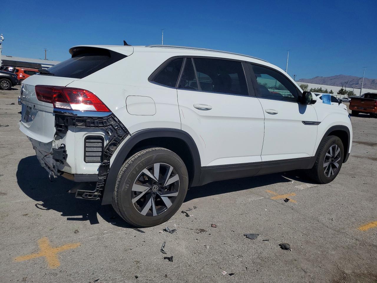 2021 Volkswagen Atlas Cross Sport Se White vin: 1V2DC2CA3MC231325