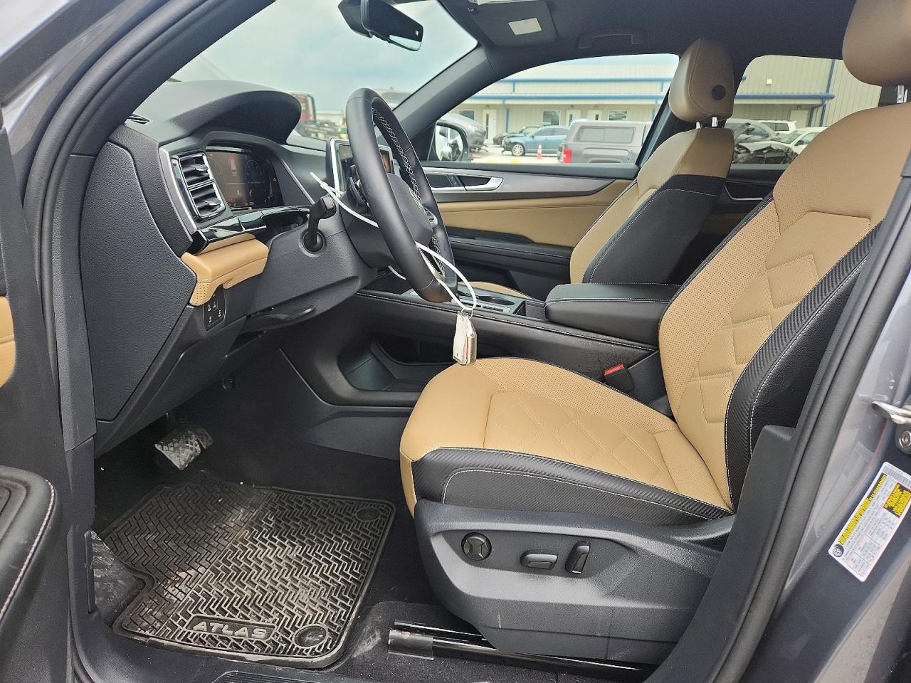 2025 Volkswagen Atlas Cross Sport Se Gray vin: 1V2DE2CA4SC211690