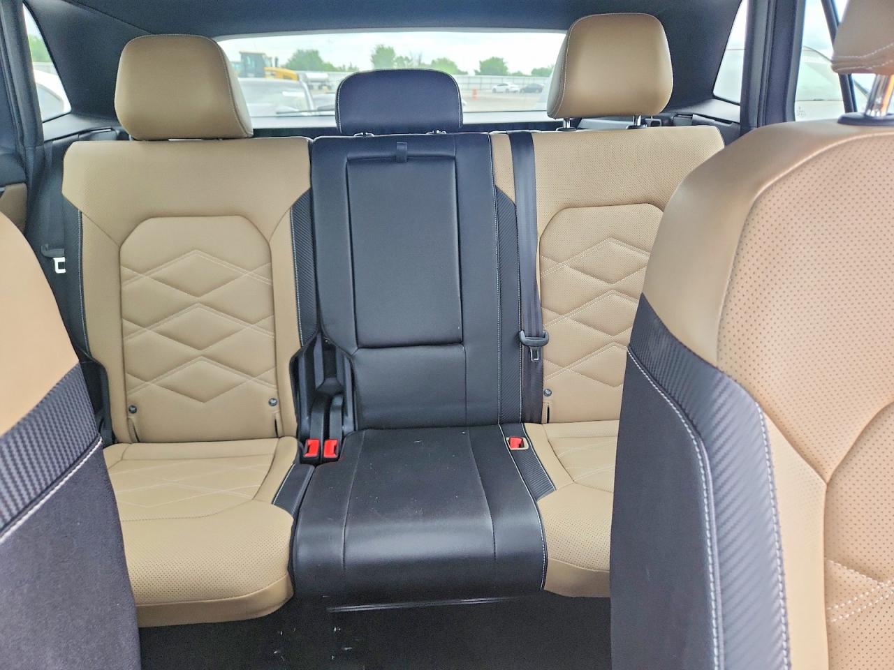 2025 Volkswagen Atlas Cross Sport Se Gray vin: 1V2DE2CA4SC211690