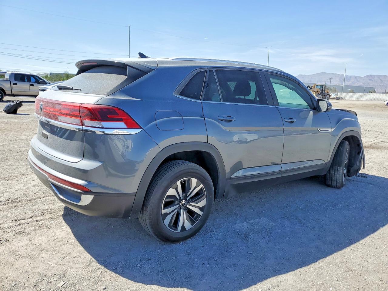 2024 Volkswagen Atlas Cross Sport Gray vin: 1V2DE2CA8RC208527
