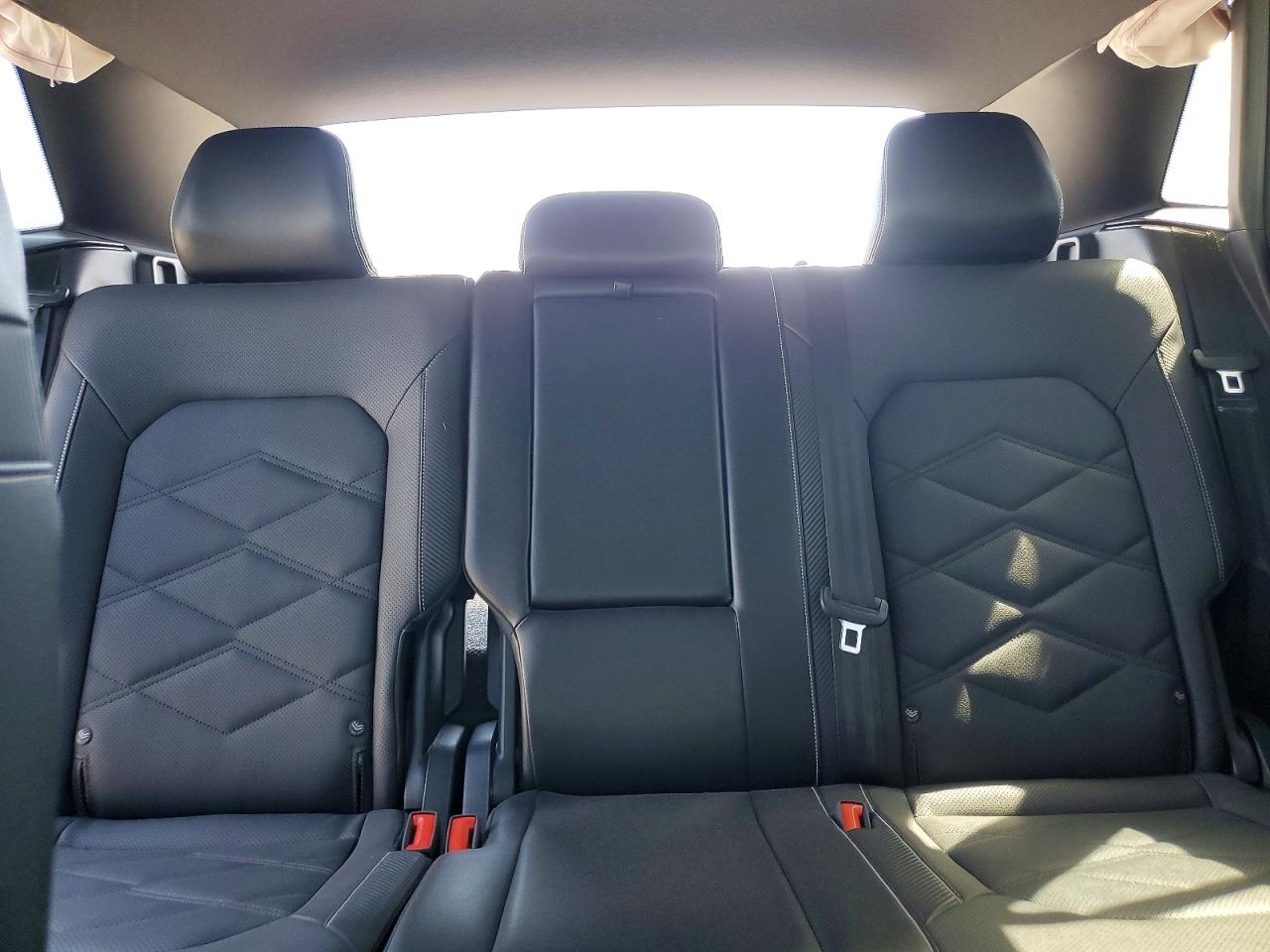 2024 Volkswagen Atlas Cross Sport Gray vin: 1V2DE2CA8RC208527