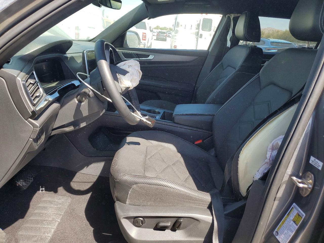 2024 Volkswagen Atlas Cross Sport Gray vin: 1V2DE2CA8RC208527