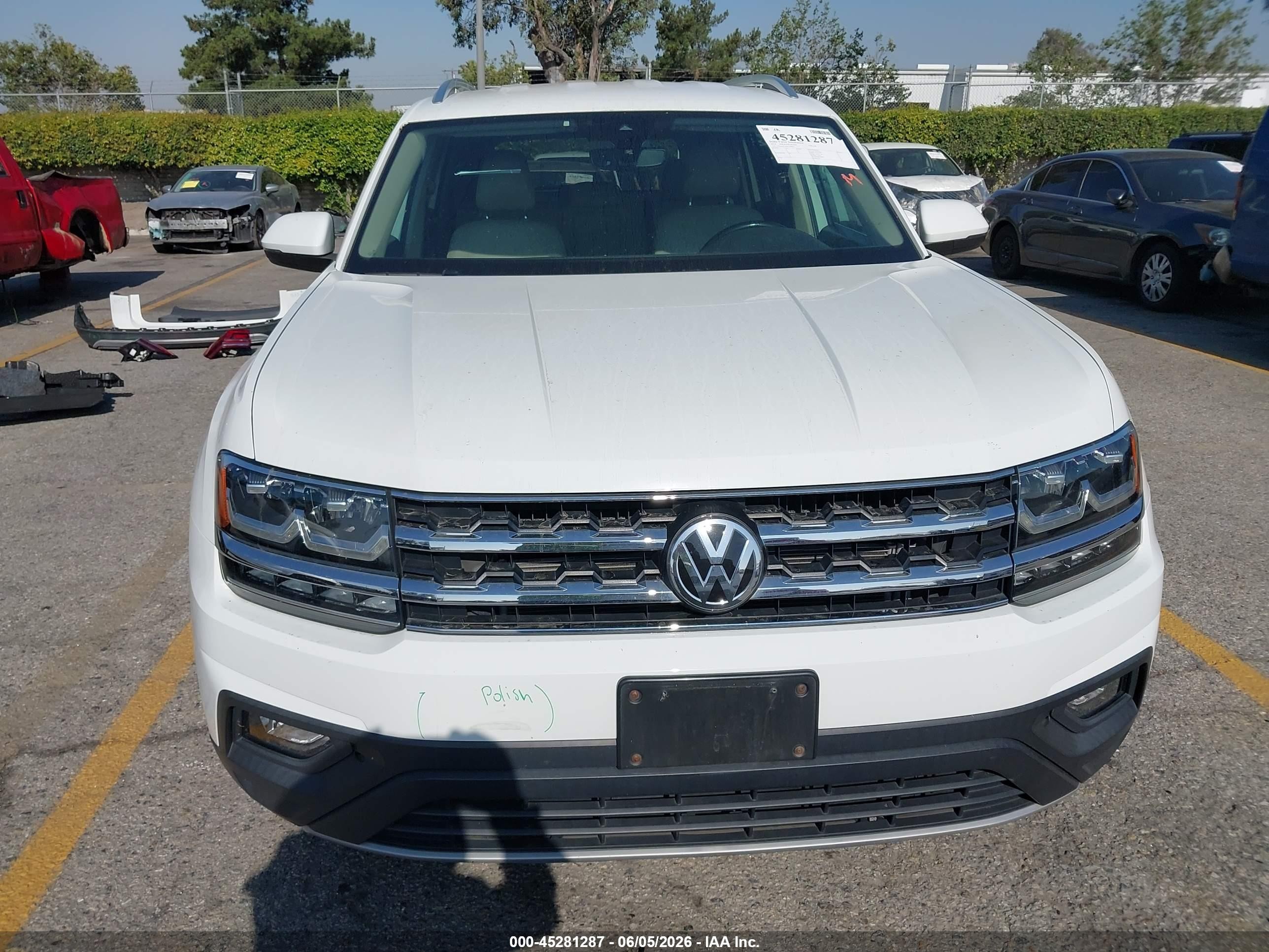 2018 Volkswagen Atlas 2.0t Se/2.0t Se W/technology White vin: 1V2DP2CA6JC599837