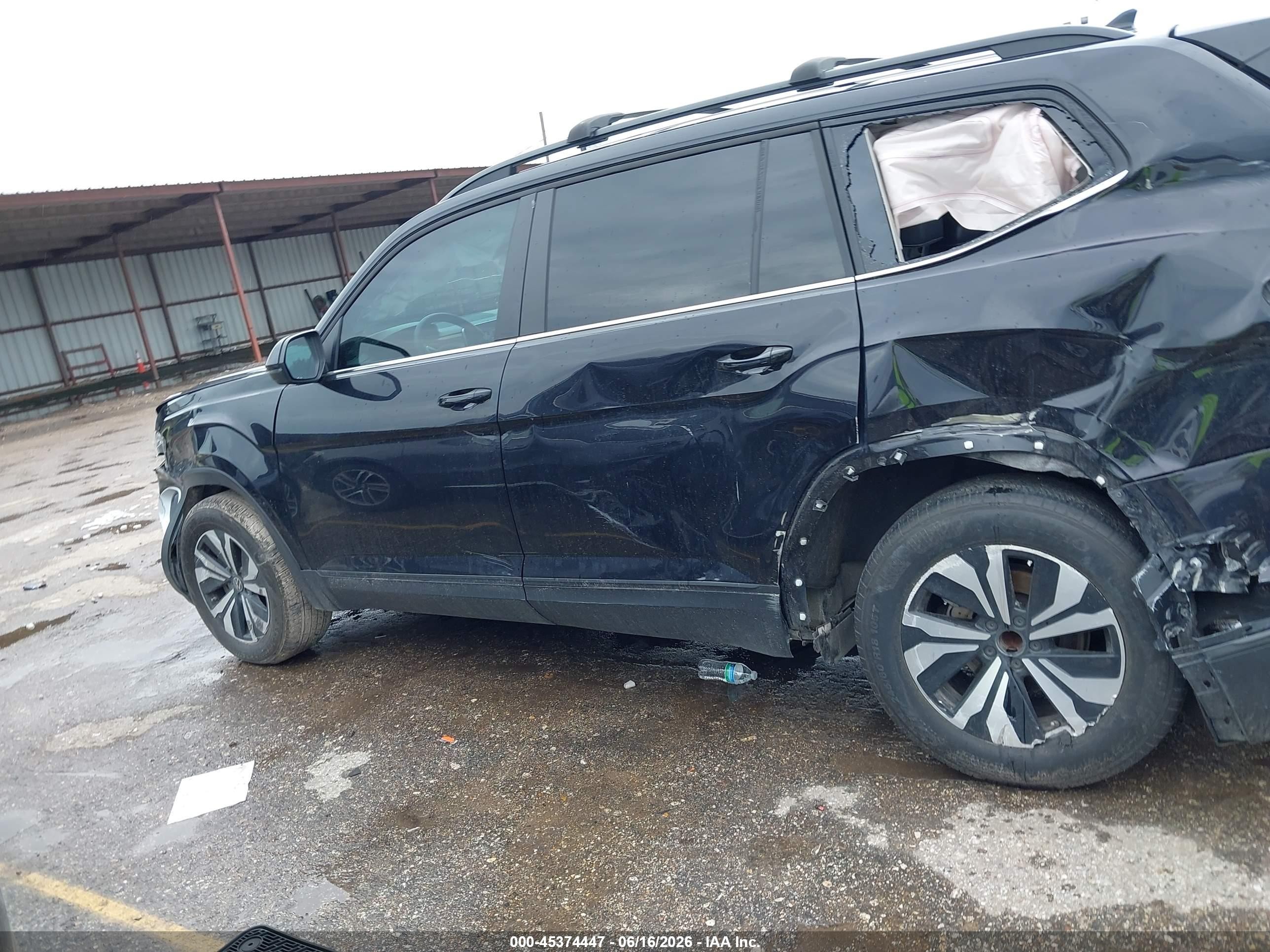 2024 Volkswagen Atlas 2.0t Se Black vin: 1V2DR2CA0RC541177