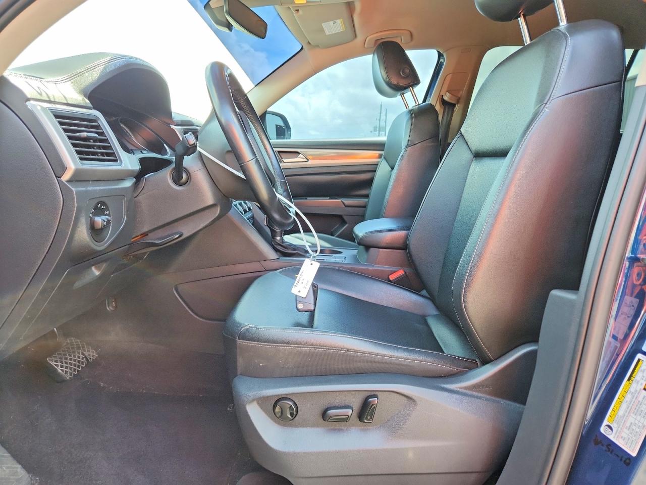 2018 Volkswagen Atlas Se Синий vin: 1V2DR2CA2JC506922
