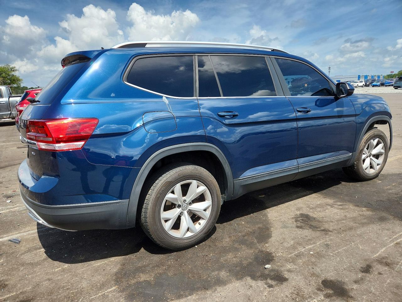 2018 Volkswagen Atlas Se Синий vin: 1V2DR2CA2JC506922