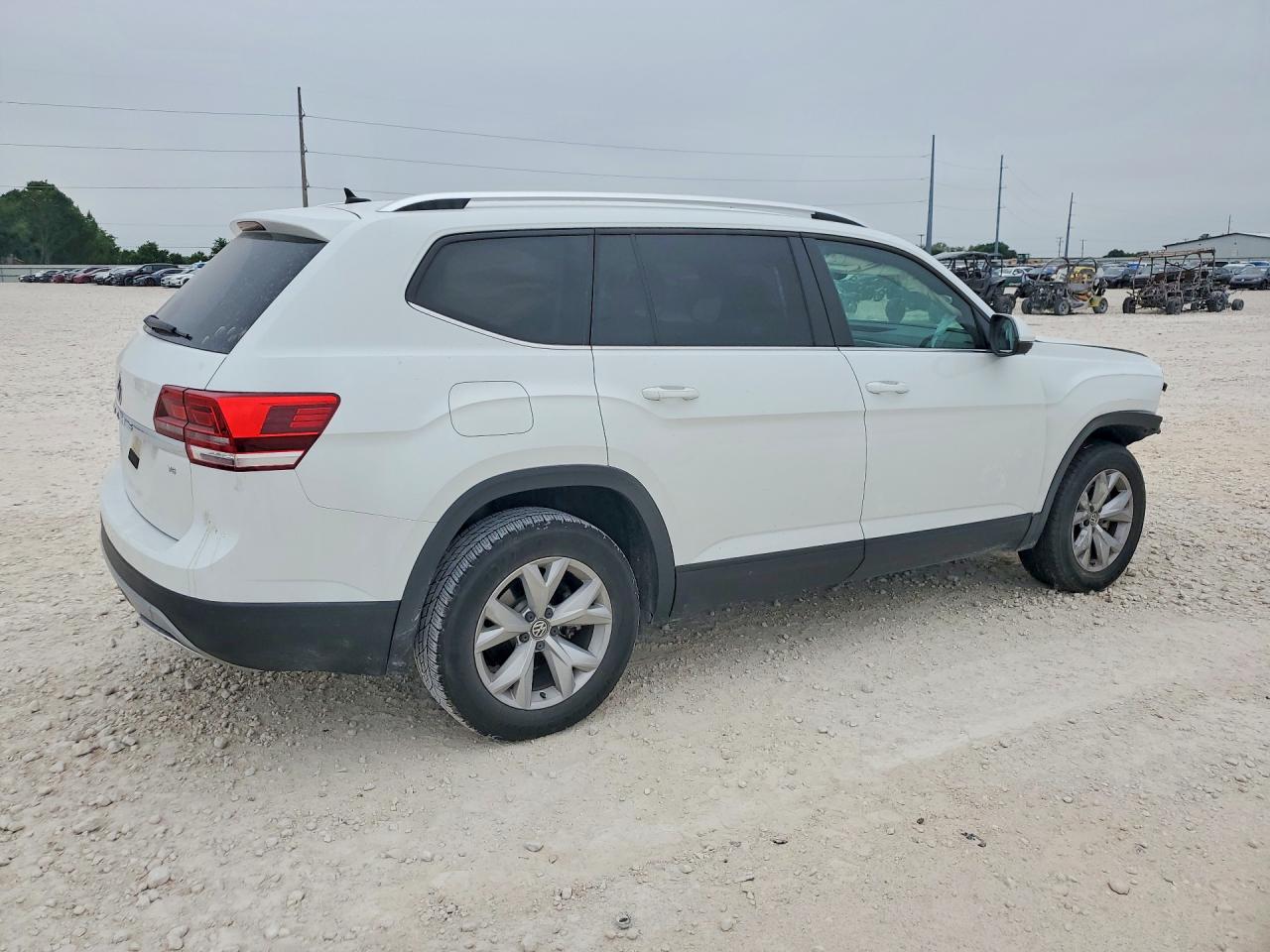 2018 Volkswagen Atlas Se White vin: 1V2DR2CA2JC512994