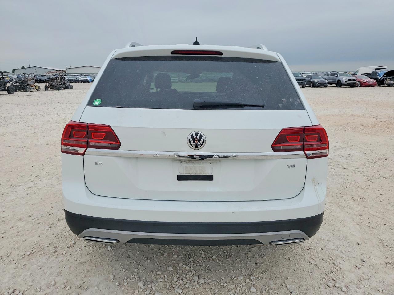 2018 Volkswagen Atlas Se White vin: 1V2DR2CA2JC512994