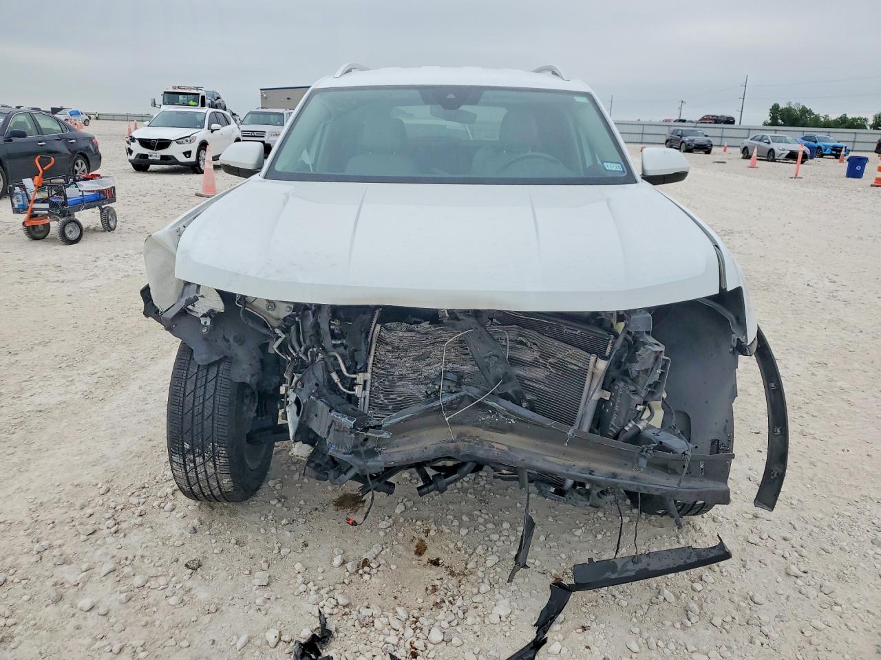 2018 Volkswagen Atlas Se White vin: 1V2DR2CA2JC512994