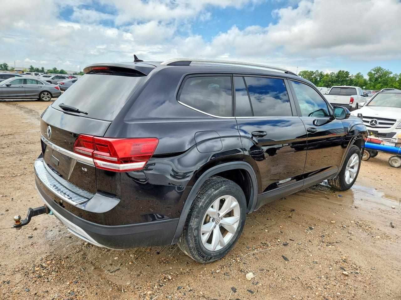 2018 Volkswagen Atlas Se Black vin: 1V2DR2CA9JC540551