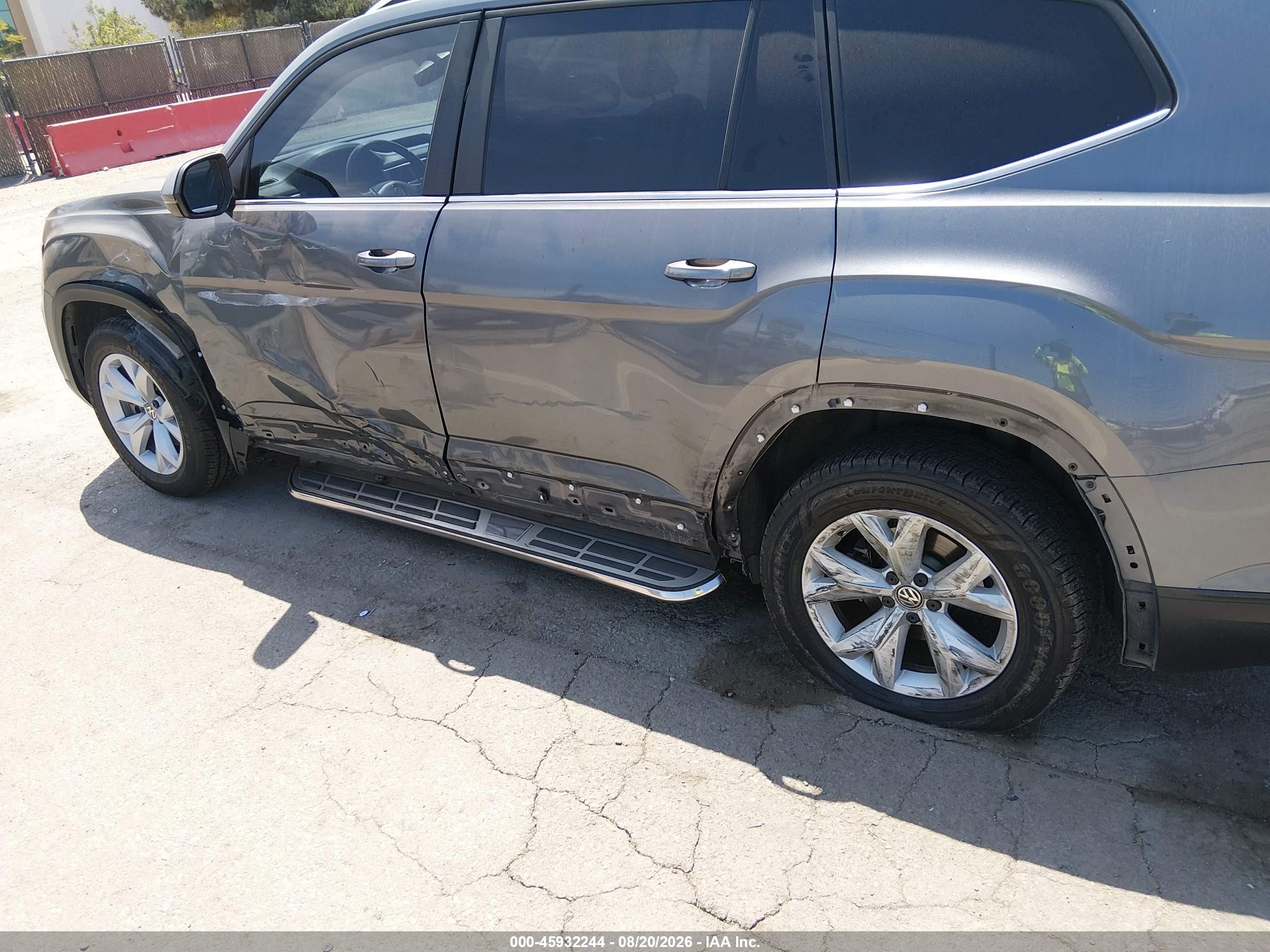 2019 Volkswagen Atlas 3.6l V6 Se Серый vin: 1V2DR2CA9KC603133