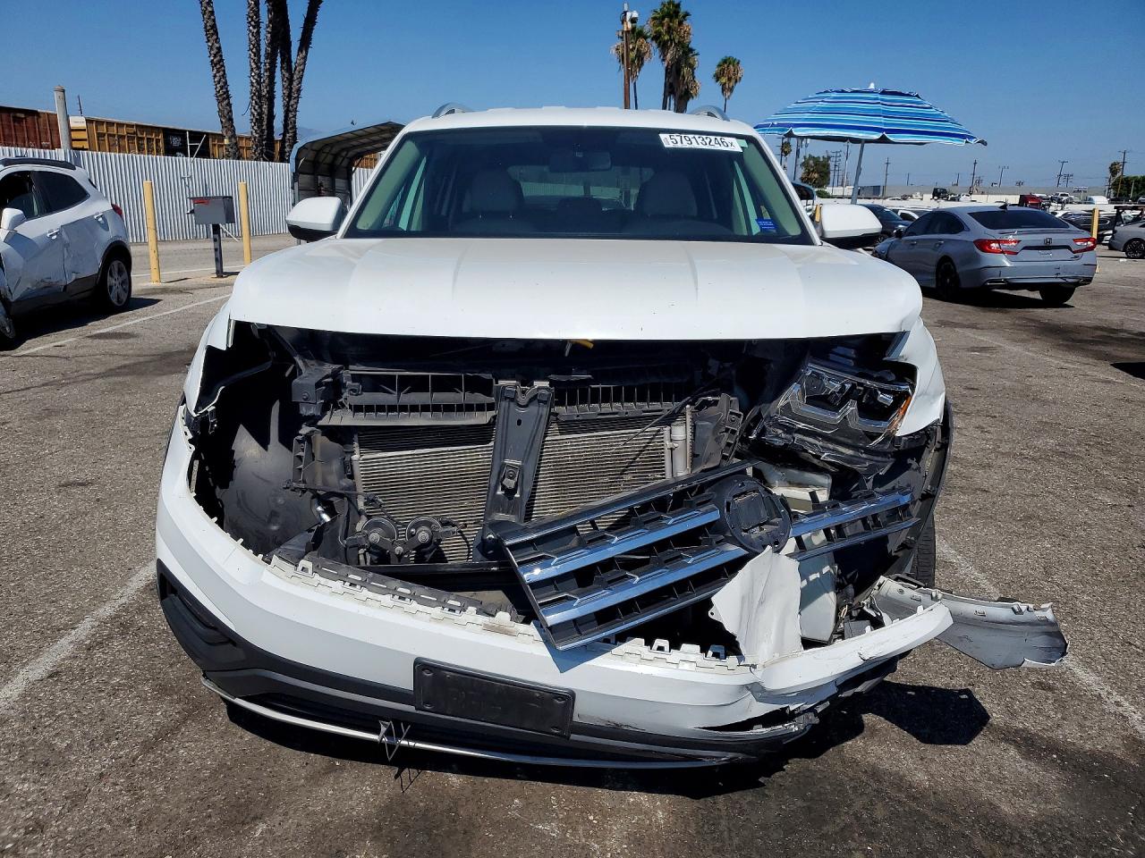 2019 Volkswagen Atlas Se Белый vin: 1V2DR2CAXKC610169