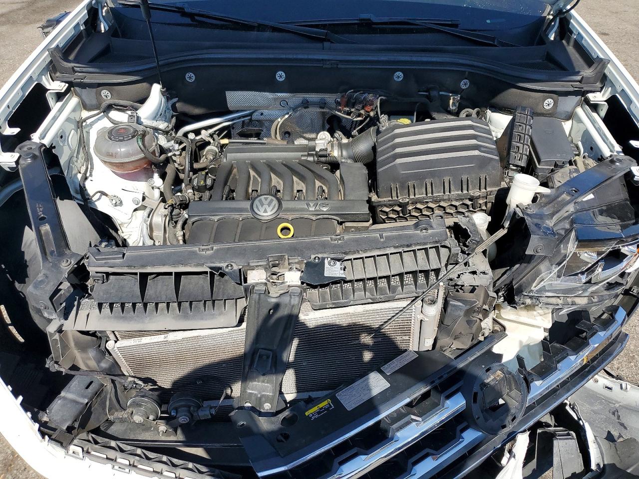 2019 Volkswagen Atlas Se Белый vin: 1V2DR2CAXKC610169