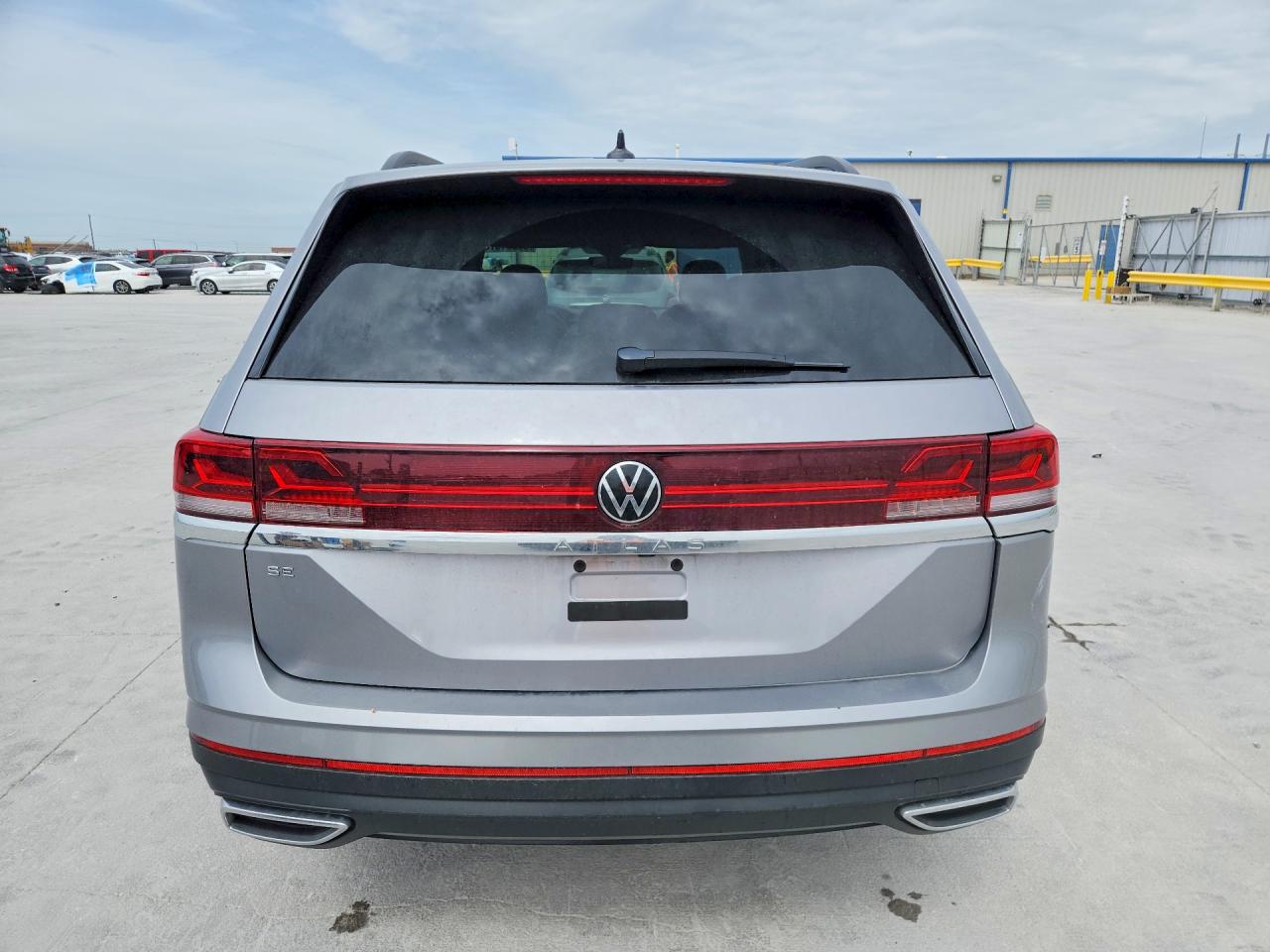 2025 Volkswagen Atlas Se Серебряный vin: 1V2DR2CAXSC543122