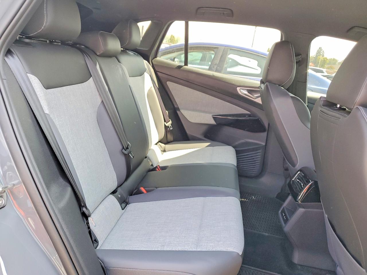 2025 Volkswagen Id.4 Pro Gray vin: 1V2DSPE87SC017915