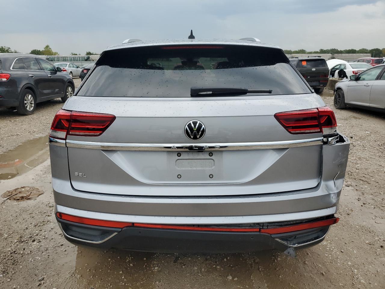 2020 Volkswagen Atlas Cross Sport Sel Silver vin: 1V2EC2CA5LC229577