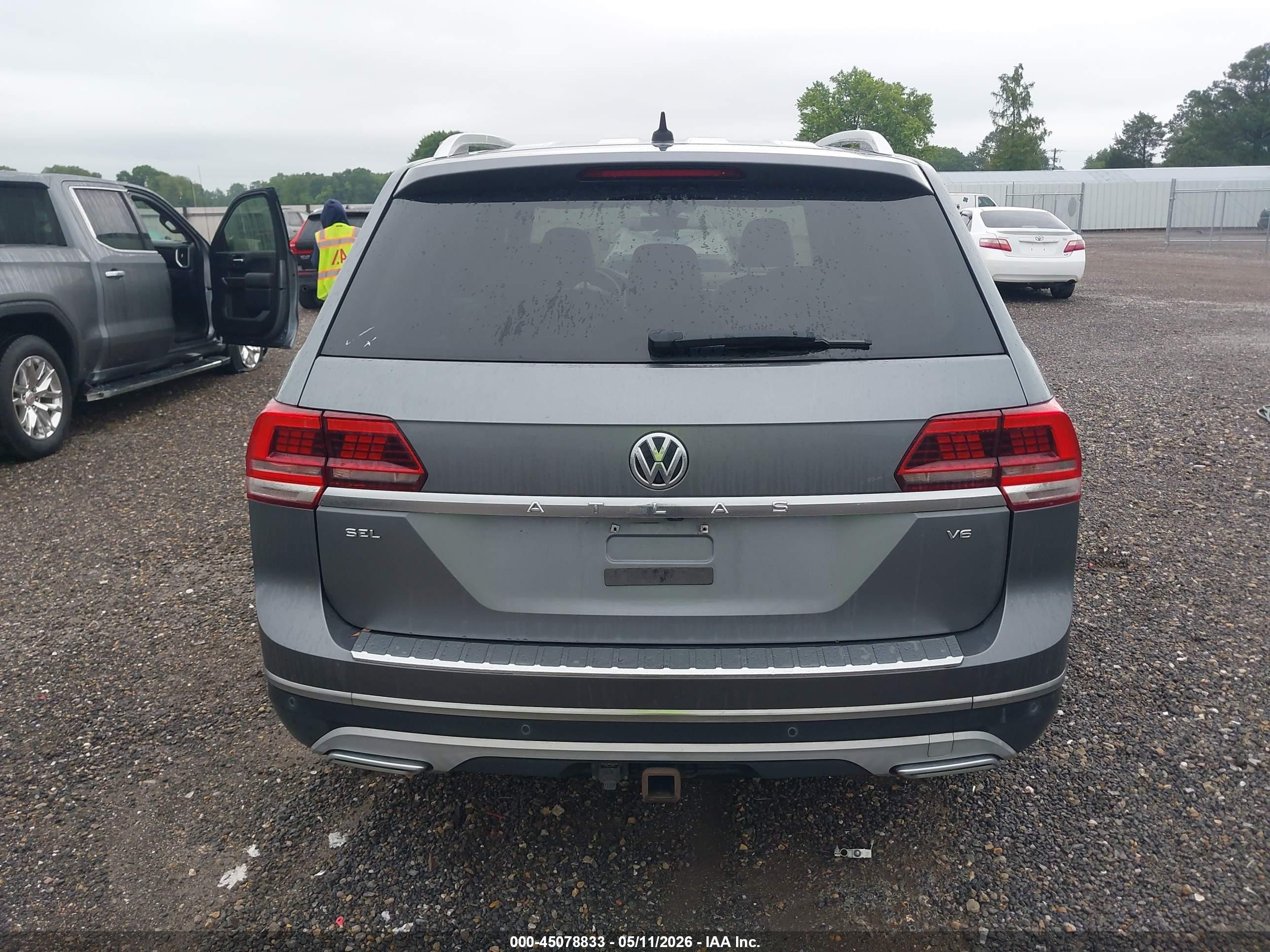 2019 Volkswagen Atlas 3.6l V6 Sel Gray vin: 1V2ER2CA4KC582809
