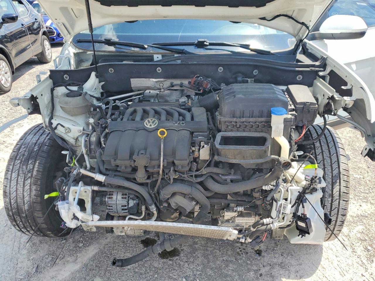 2019 Volkswagen Atlas Sel White vin: 1V2ER2CA8KC554379