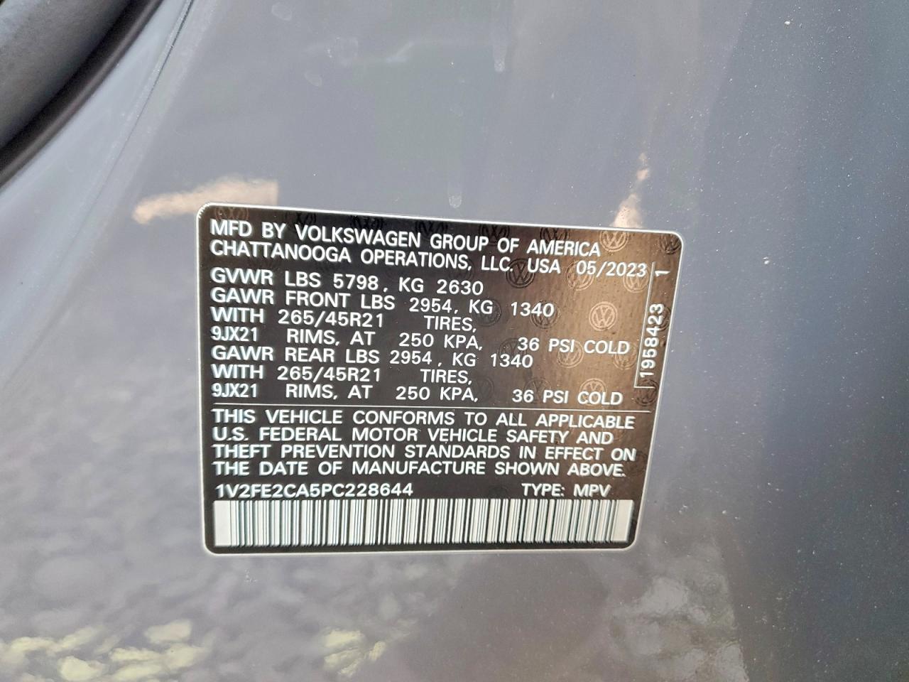 2023 Volkswagen Atlas Cross Sport Sel Premium R-line Gray vin: 1V2FE2CA5PC228644
