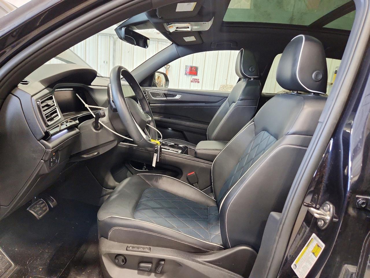 2024 Volkswagen Atlas Cross Sport Sel Premium R-line Black vin: 1V2FE2CAXRC236404