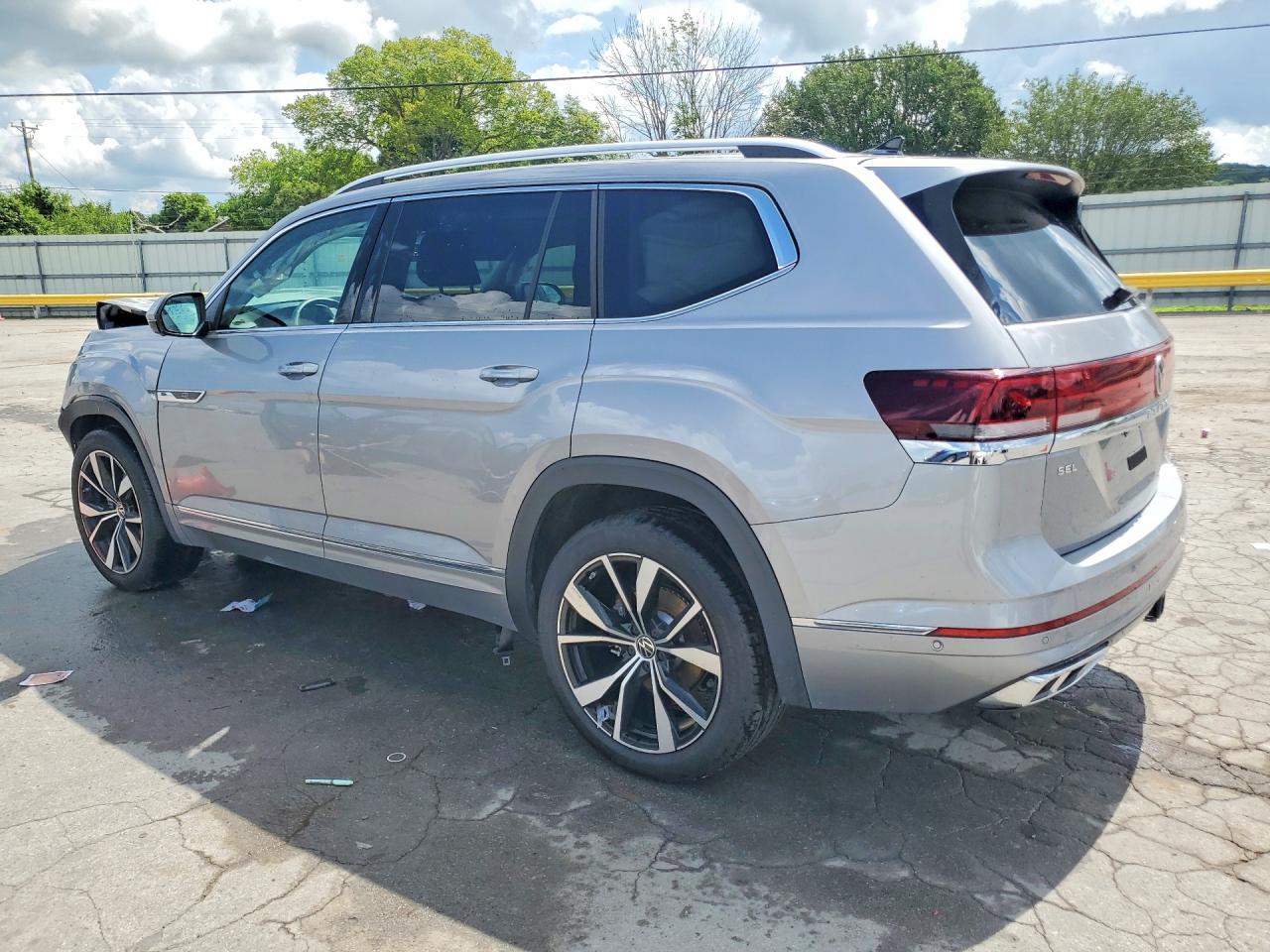 2026 Volkswagen Atlas Sel Premium R-line Серебряный vin: 1V2FN2CA8TC538670