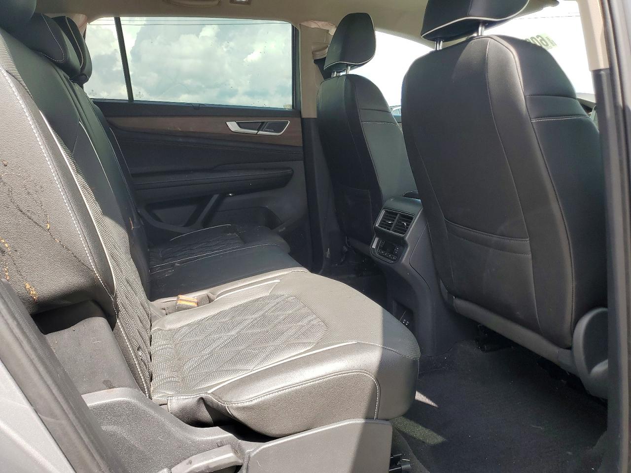 2026 Volkswagen Atlas Sel Premium R-line Серебряный vin: 1V2FN2CA8TC538670