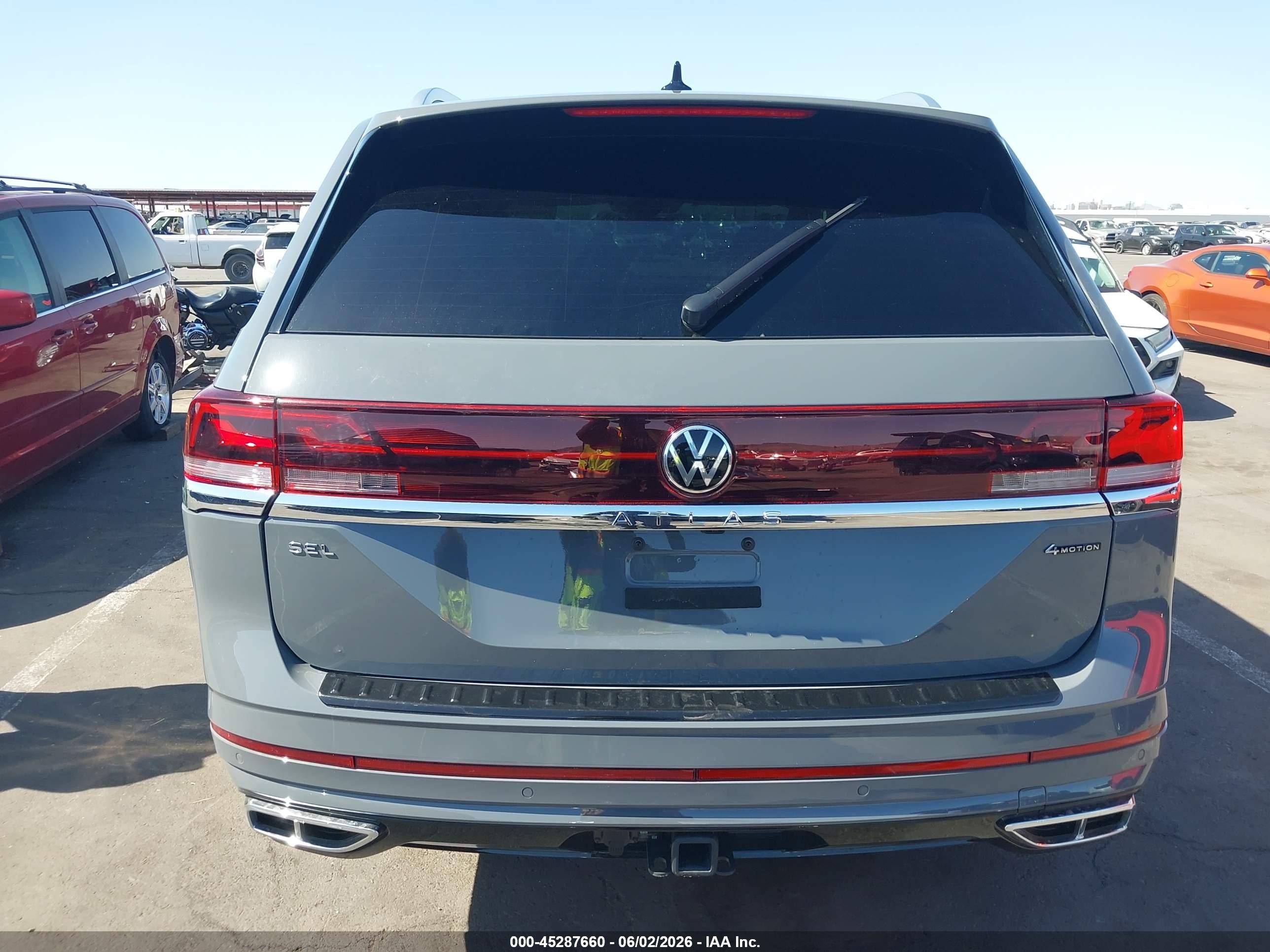 2026 Volkswagen Atlas Sel Premium R-line Gray vin: 1V2FN2CAXTC504018