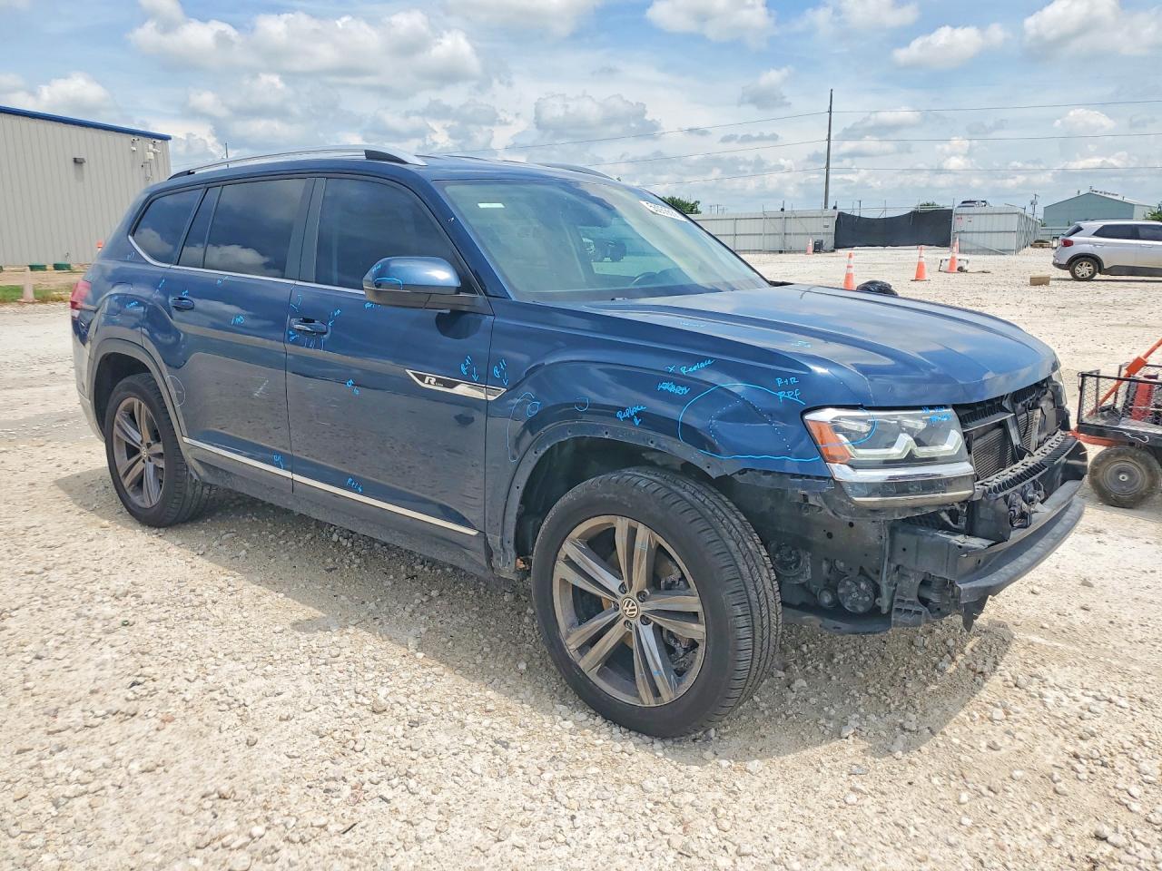 2018 Volkswagen Atlas Se Blue vin: 1V2FR2CA0JC575424