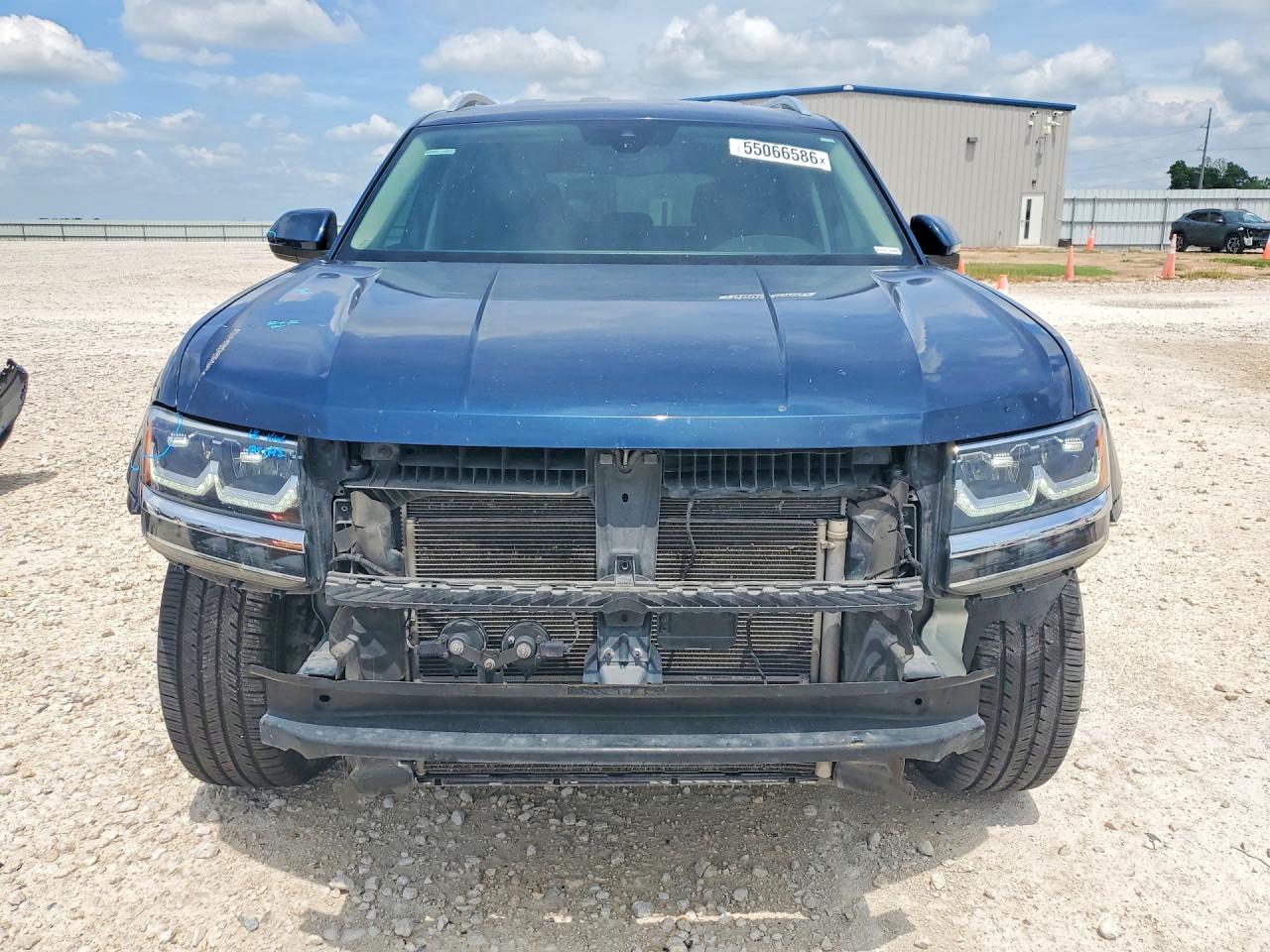 2018 Volkswagen Atlas Se Blue vin: 1V2FR2CA0JC575424