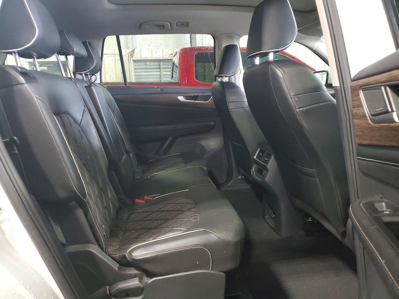 2024 Volkswagen Atlas Sel Premium R-line White vin: 1V2FR2CA2RC533090