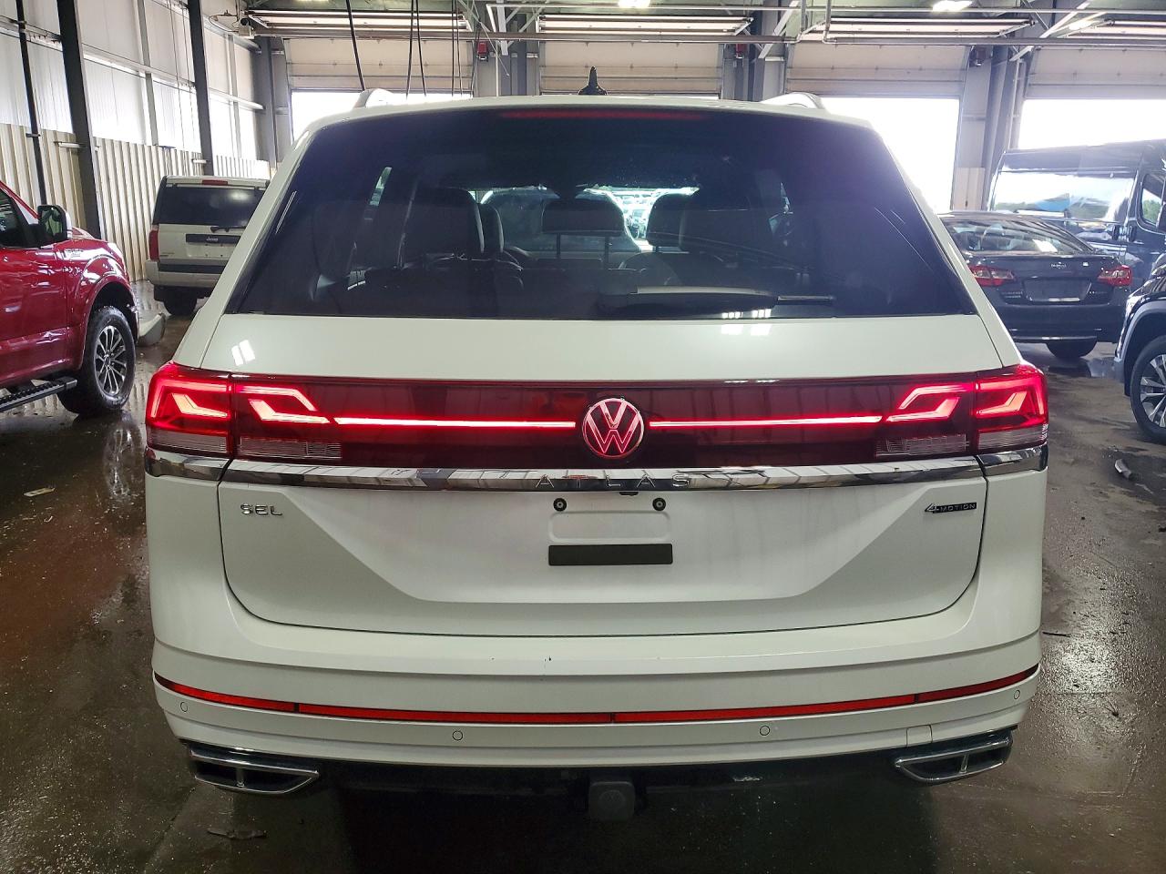 2024 Volkswagen Atlas Sel Premium R-line White vin: 1V2FR2CA2RC533090