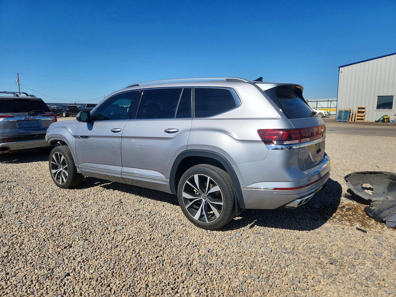 2024 Volkswagen Atlas Sel Premium R-line Silver vin: 1V2FR2CA4RC520759